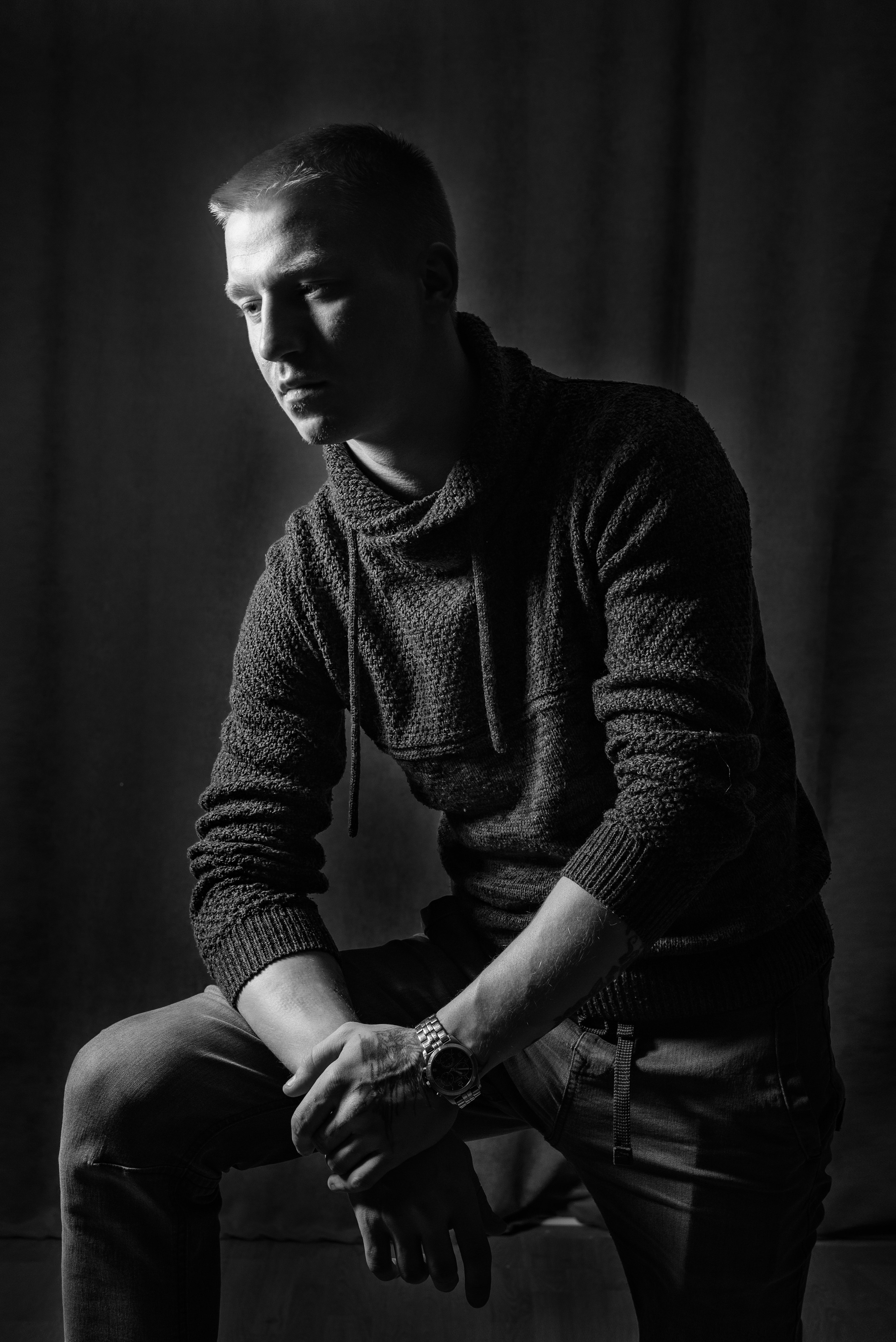 Фотосессия мужского портрета в студии Мужской портрет. Портретный фотограф Александр Журов в Кинеле, Самаре и Самарской области