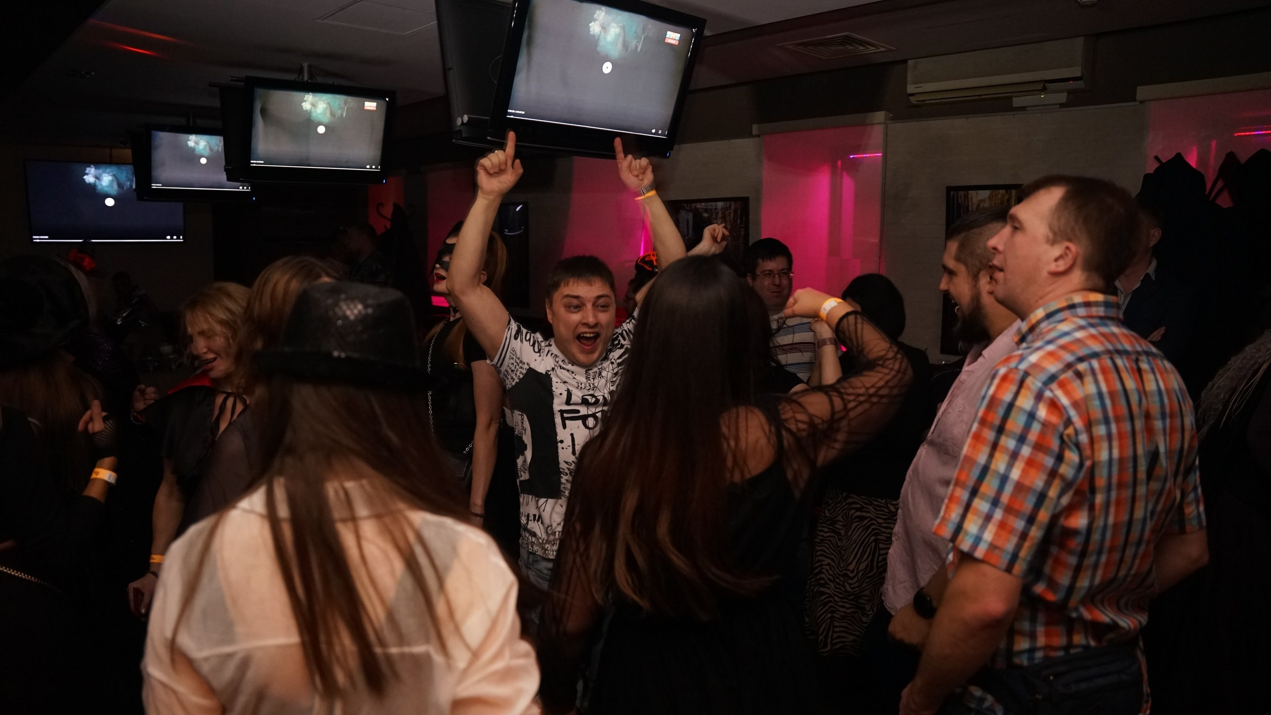 Возвращение зловещих попотрясов. Клубная вечеринка | 28.10.22. Галерея Фантим