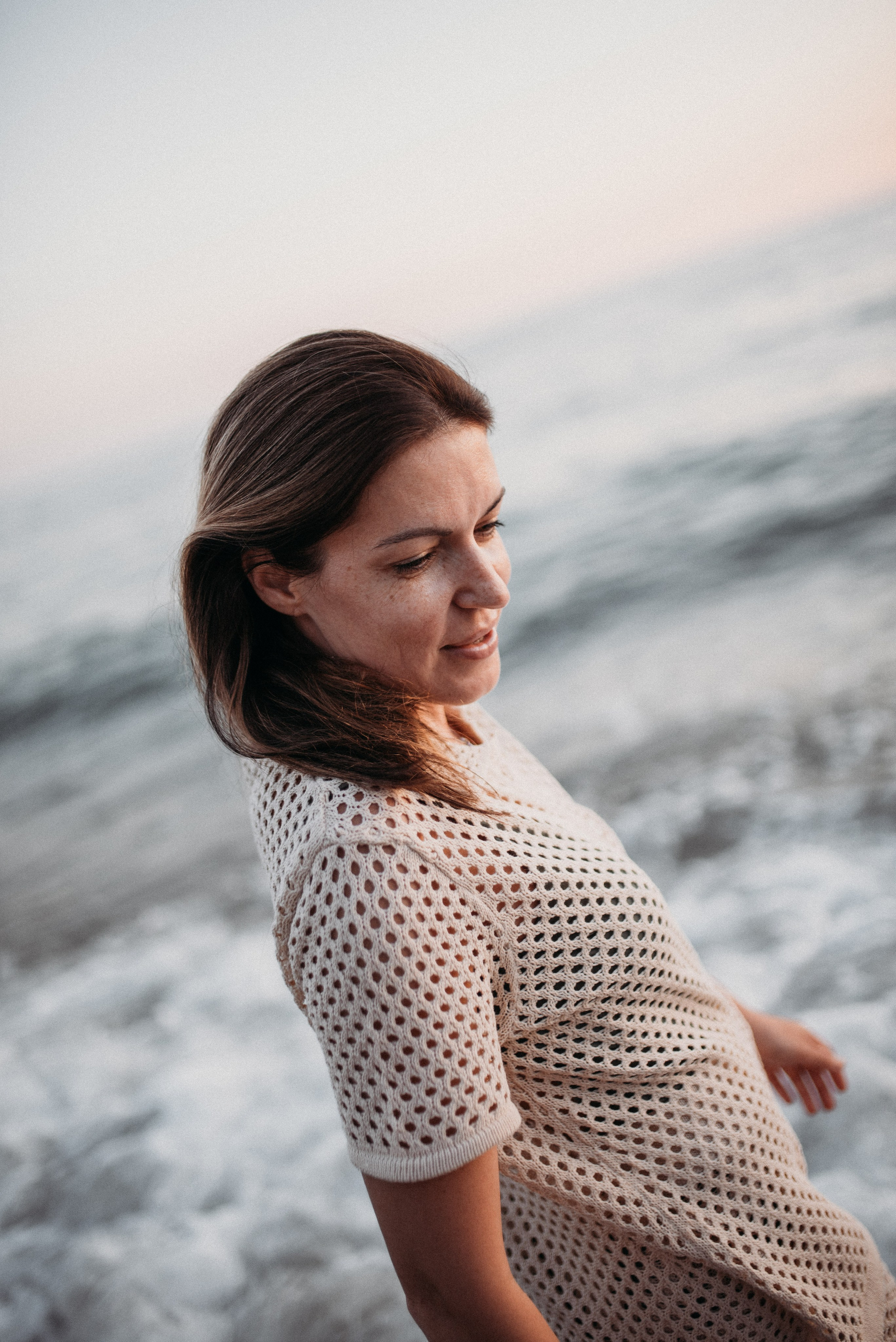 Женский портрет фотосессия в Сочи на берегу моря. Фотограф в Сочи — Маргарита Поганова