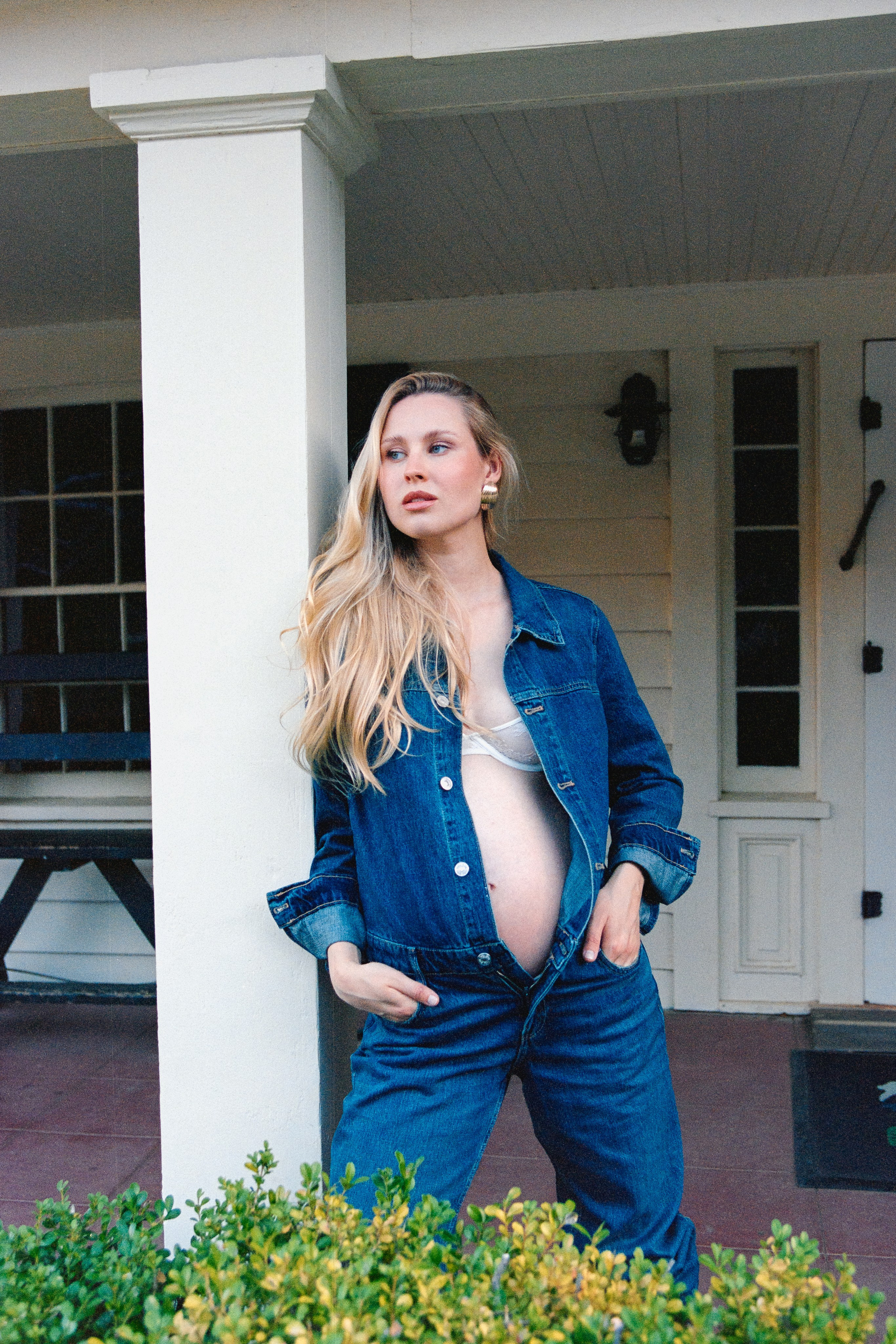 Maternity. Film photographer in Los Angeles Anastasiya Pankova