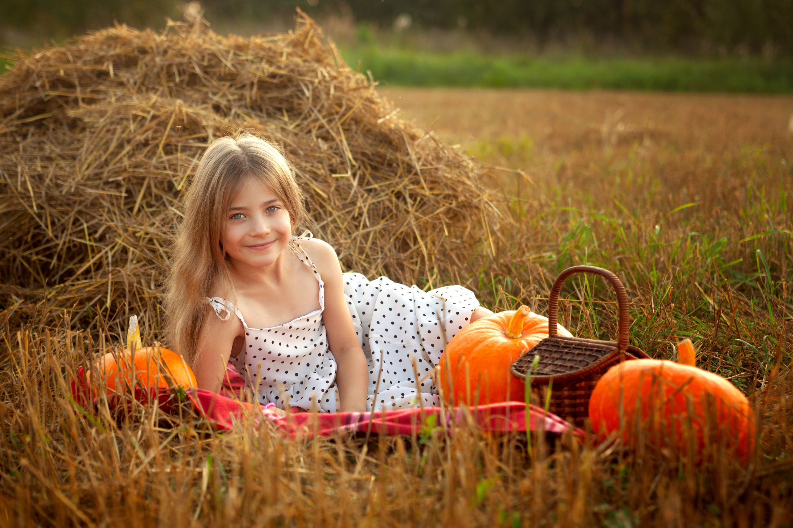 Детская, семейная фотосъемка. Фотосъёмка праздников. Фотограф Антонина Свешникова. ВЫПУСКНЫЕ ФОТОКНИГИ для детских садов и школ. Москва, Владимир
