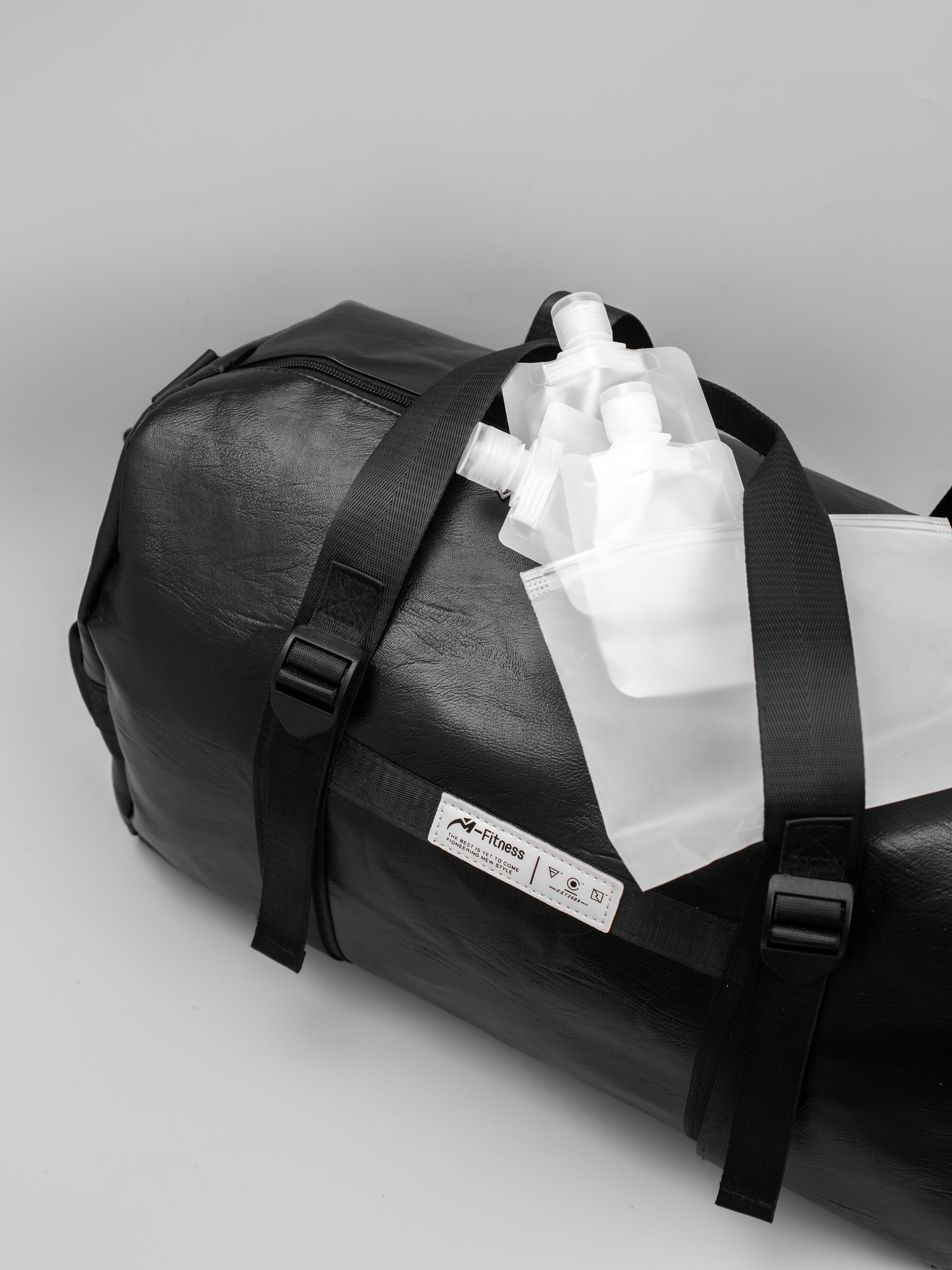 Сумки. Предметный и женский фотограф в Новосибирске