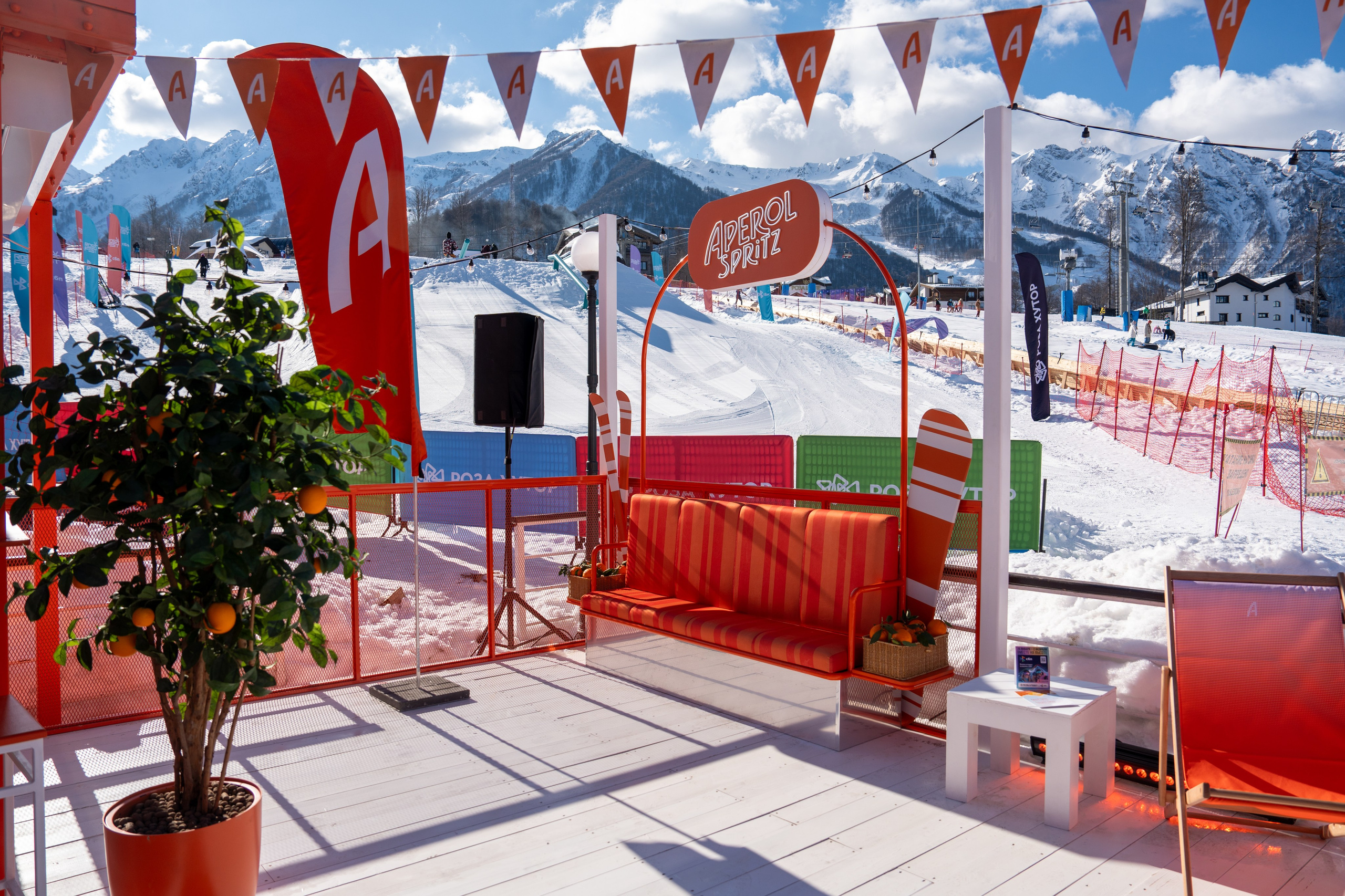 Фотоотчет партнерской интеграции Aperol Spritz на Роза Фест 2025. Репортажный фотограф в Красной Поляне и Сочи Павлюченко Екатерина