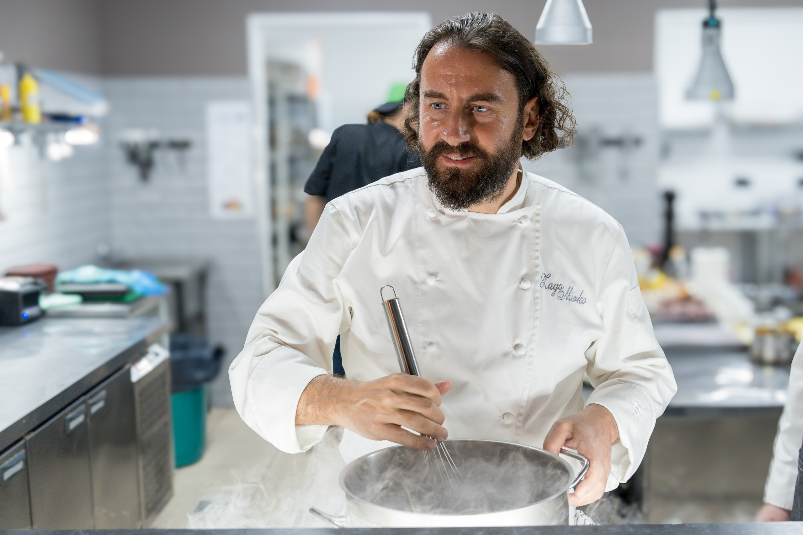 Гастрономический ужин «Лесная Италия» с Мирко Дзаго в ресторане RiverSide. Репортажный фотограф в Красной Поляне и Сочи Павлюченко Екатерина