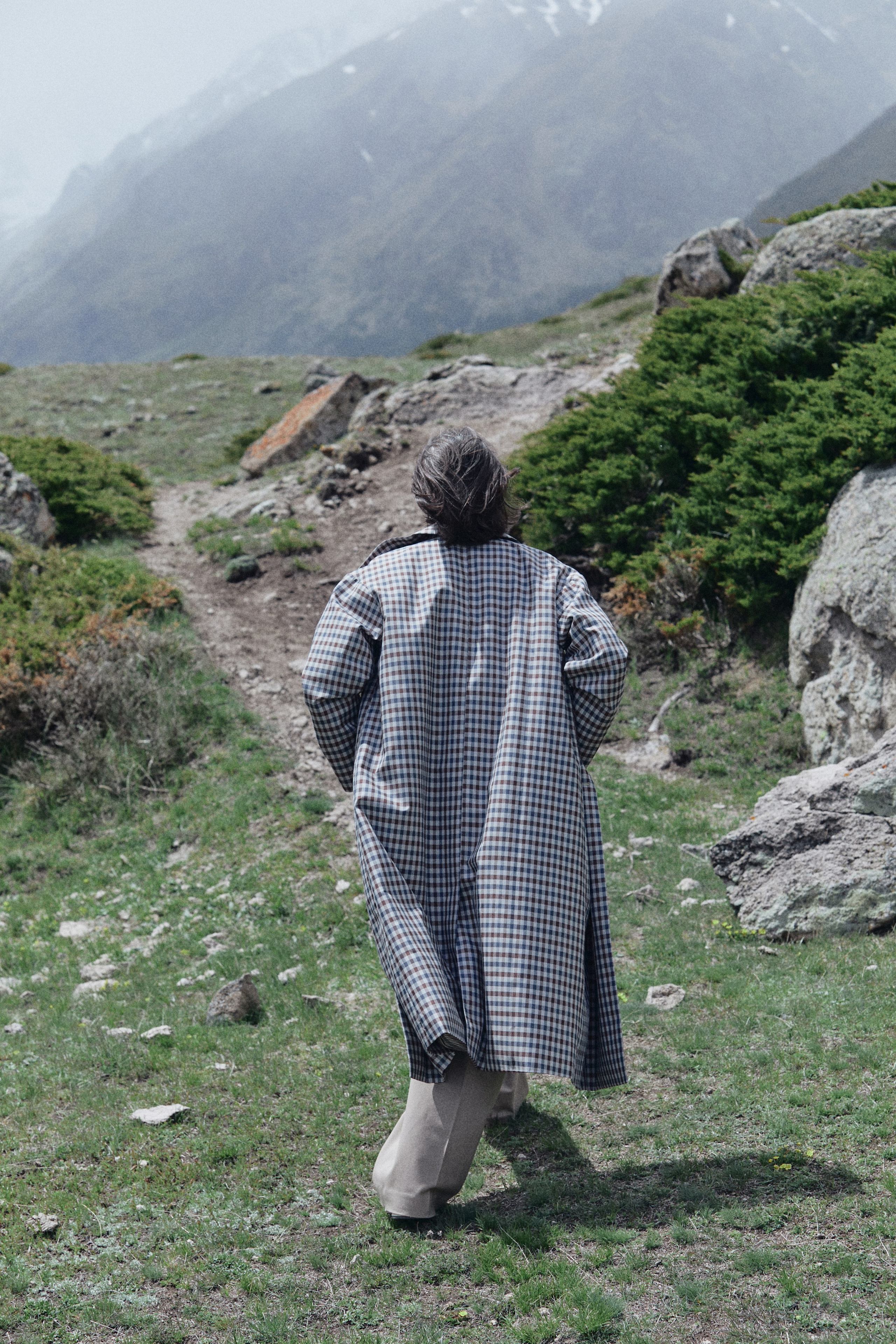 Съемка для бренда в горах. Фотограф Продюсер в горах КБР / Москва  Нальчик Горы