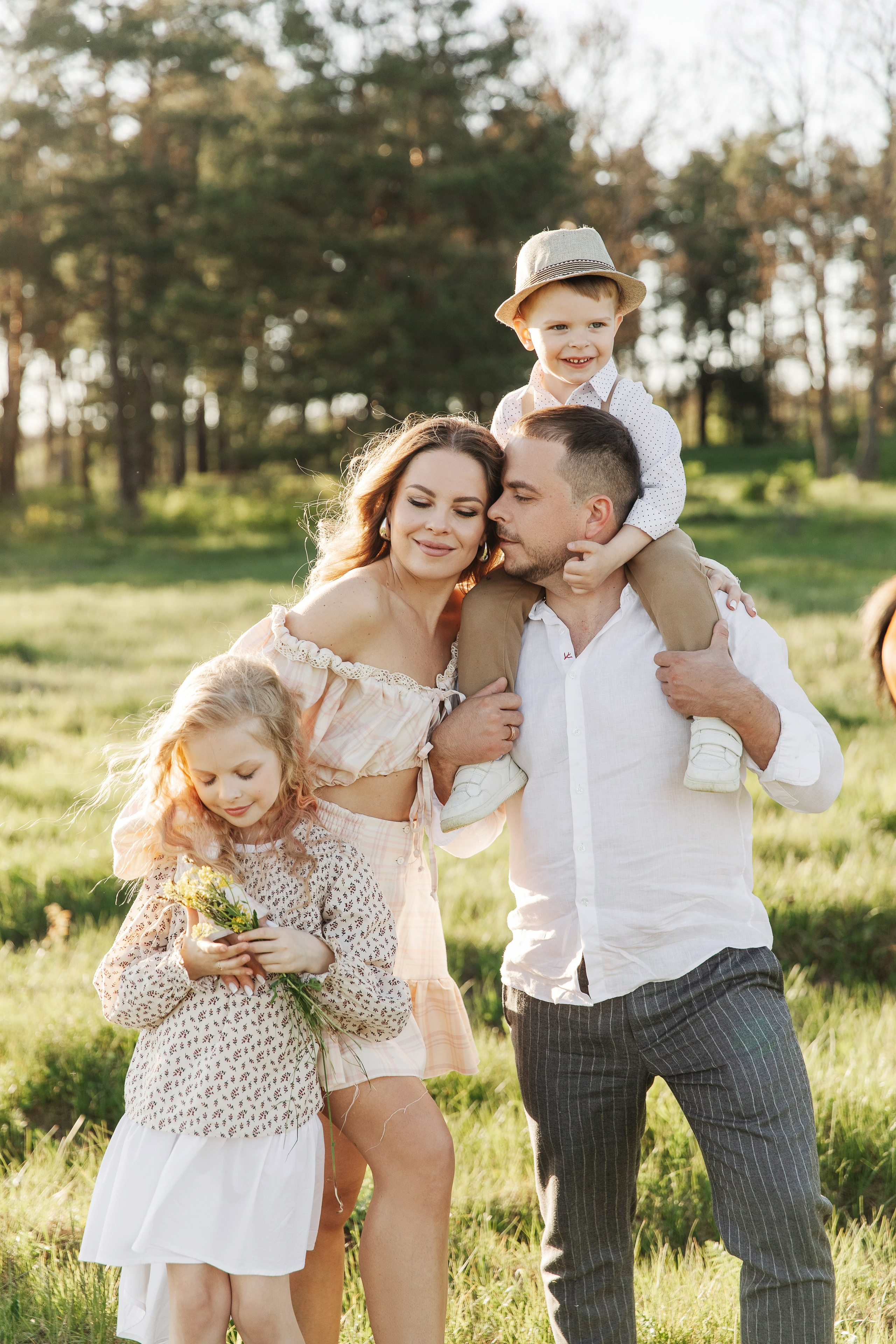 Ольга, Иван, Алёна и Ярослав. Свадебный и семейный фотограф Александра Кос