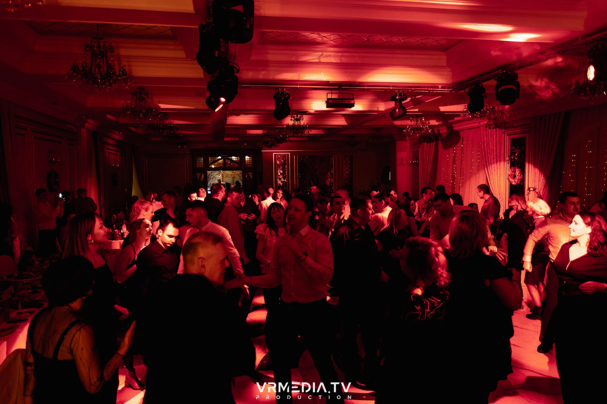 Новогодний вечер в ресторане «Лазурный Берег»