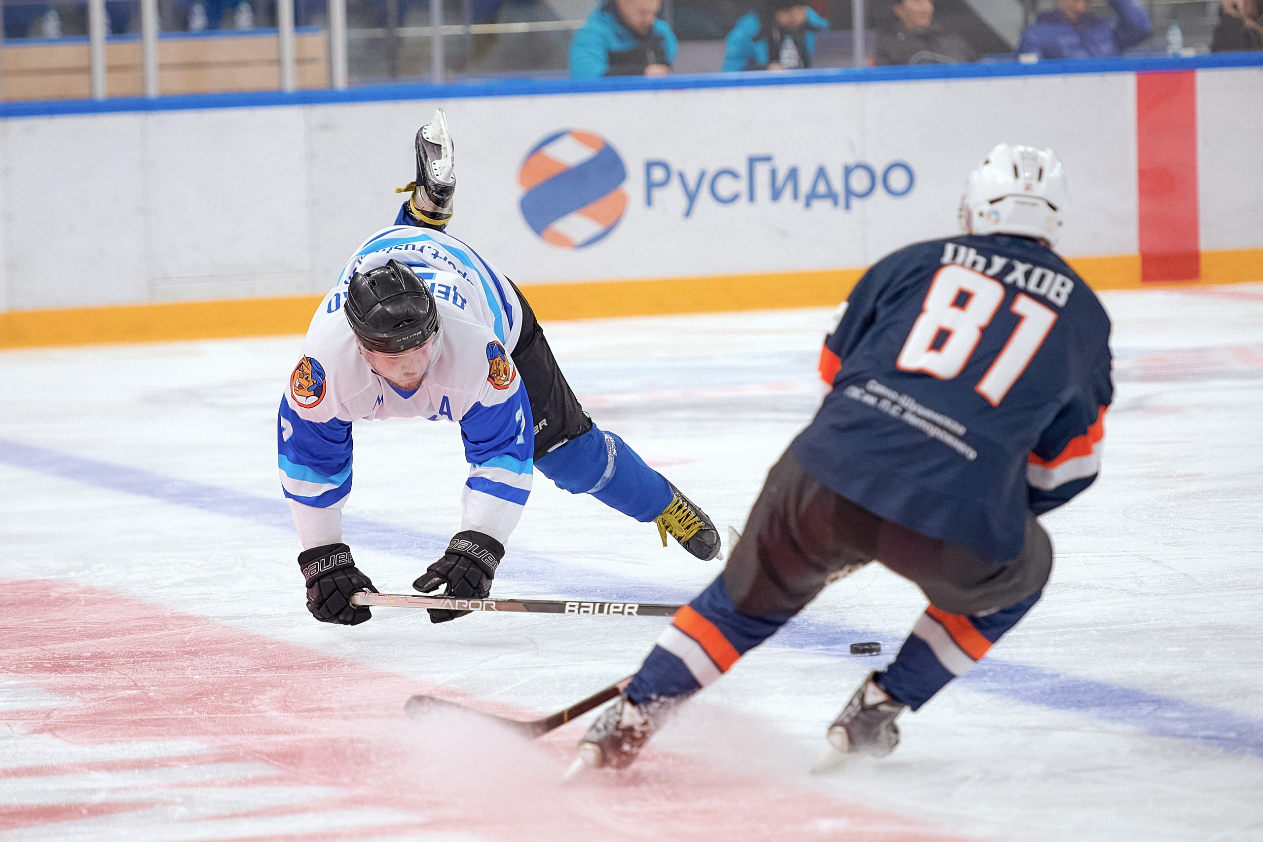 Портфолио репортажной фотосъёмки: Кристалл арена — Хоккей — РусГидро. Фотограф Яковлев Роман — Красноярск