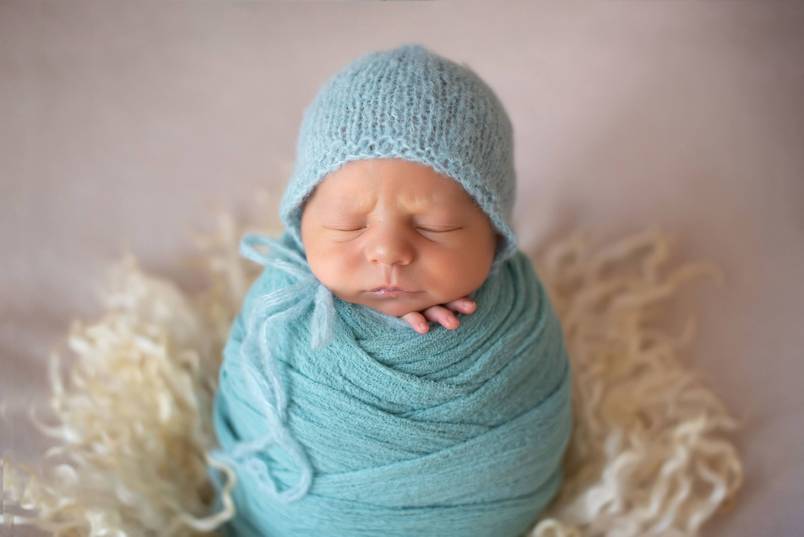 Иван 9 дней кокон на бинбеге