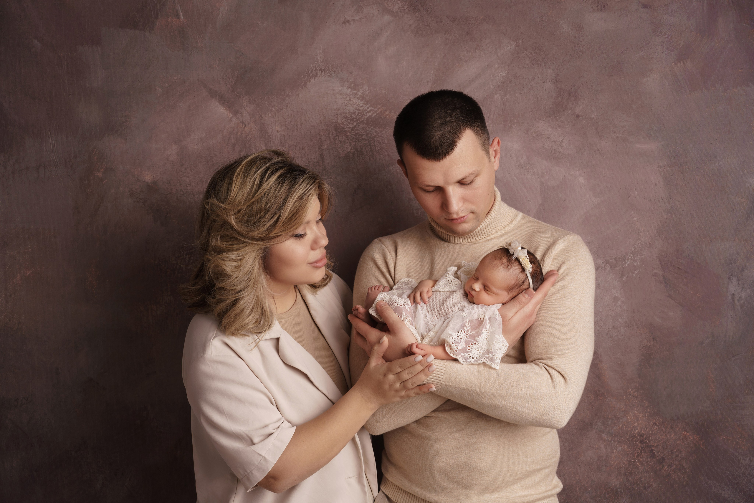 Семейные фотосессии с новорожденными | Трогательные кадры малышей и их близких в Москве и МО. Фотосессия новорожденных в Москве и Московской области | Профессиональный фотограф newborn — Татьяна Иванова