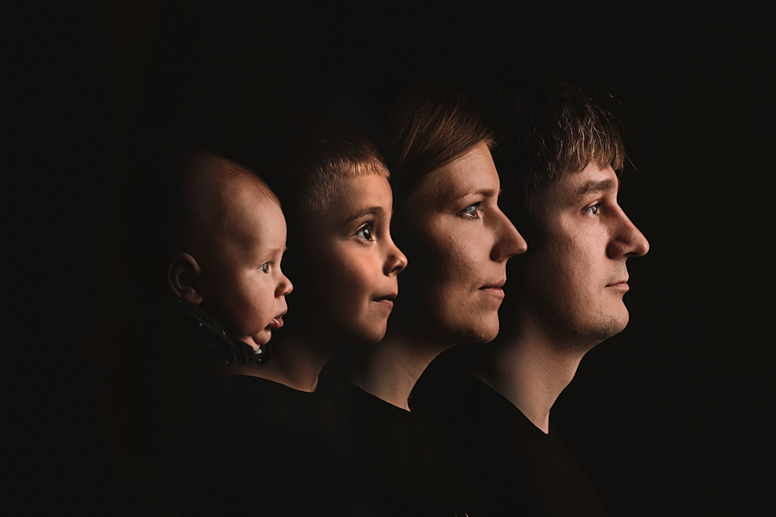 Профили. Семейный фотограф Тюмень, фотограф на роды Салмина Мария