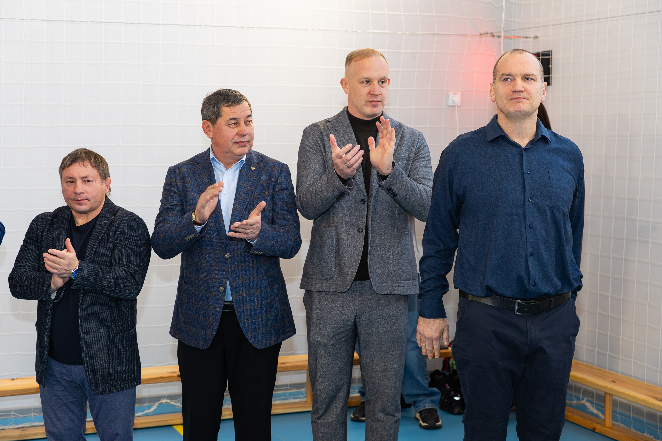 Открытия спортивного зала по вольной борьбе. В школе № 221. Фотограф Александр Поздняков  Новосибирск