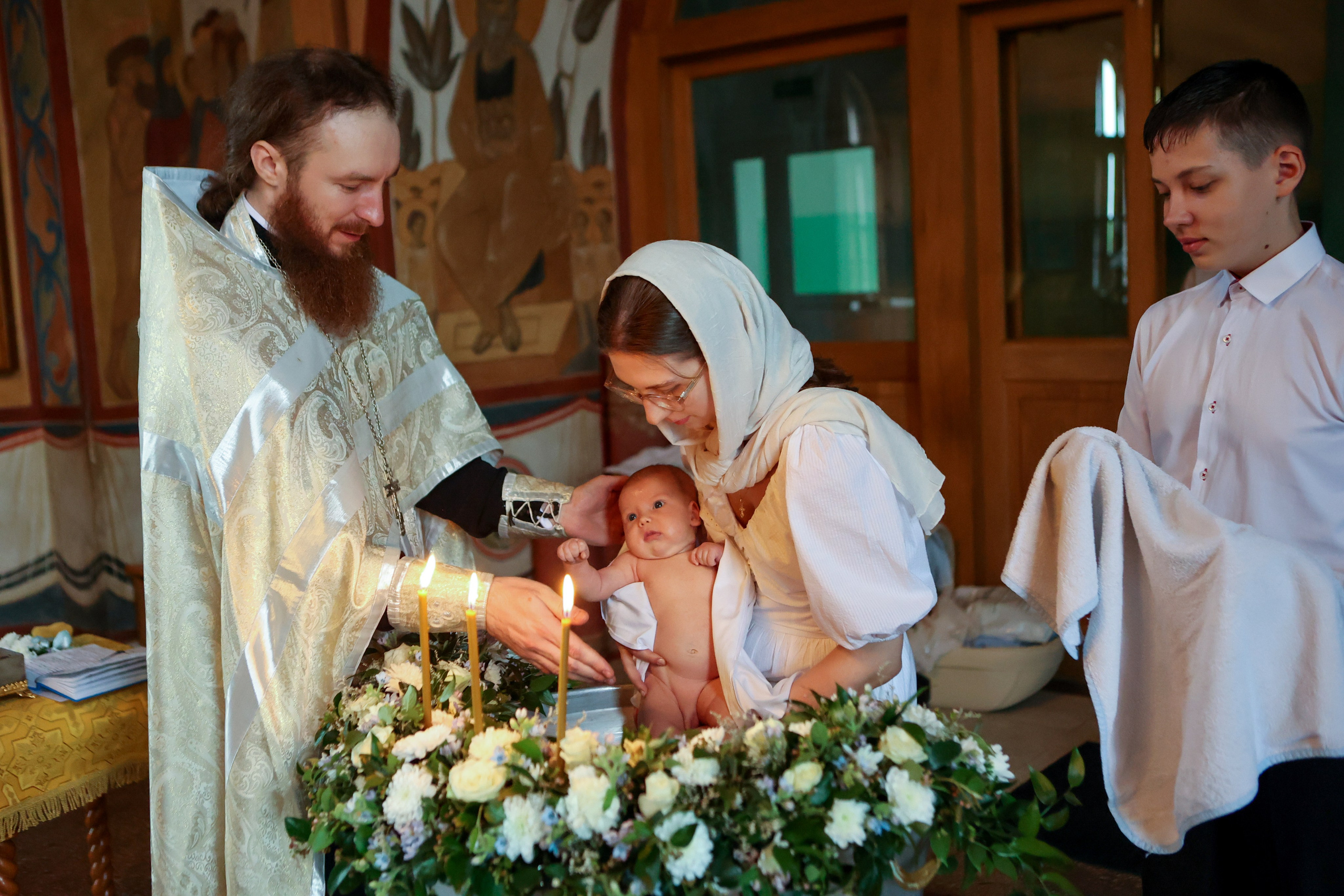 Крещение, Свято-Троицкая Сергиева Лавра. Фотограф новорожденных. Детский и семейный фотограф Марьяна Юдина