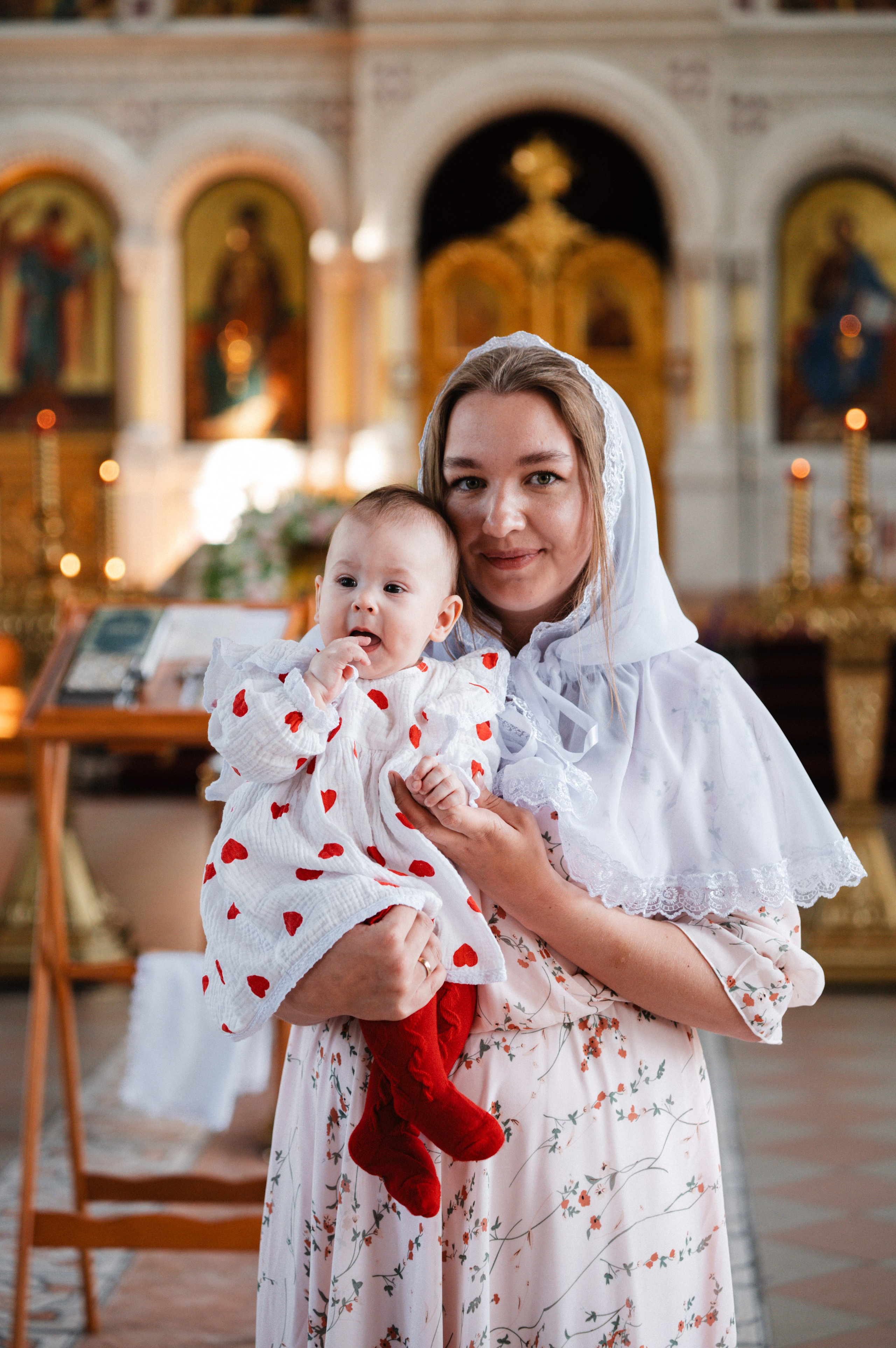 Таинство Крещения Дарьи (Храм Преполовения Пятидесятницы). Фотограф Ярута Оксана / Ростов-на-Дону