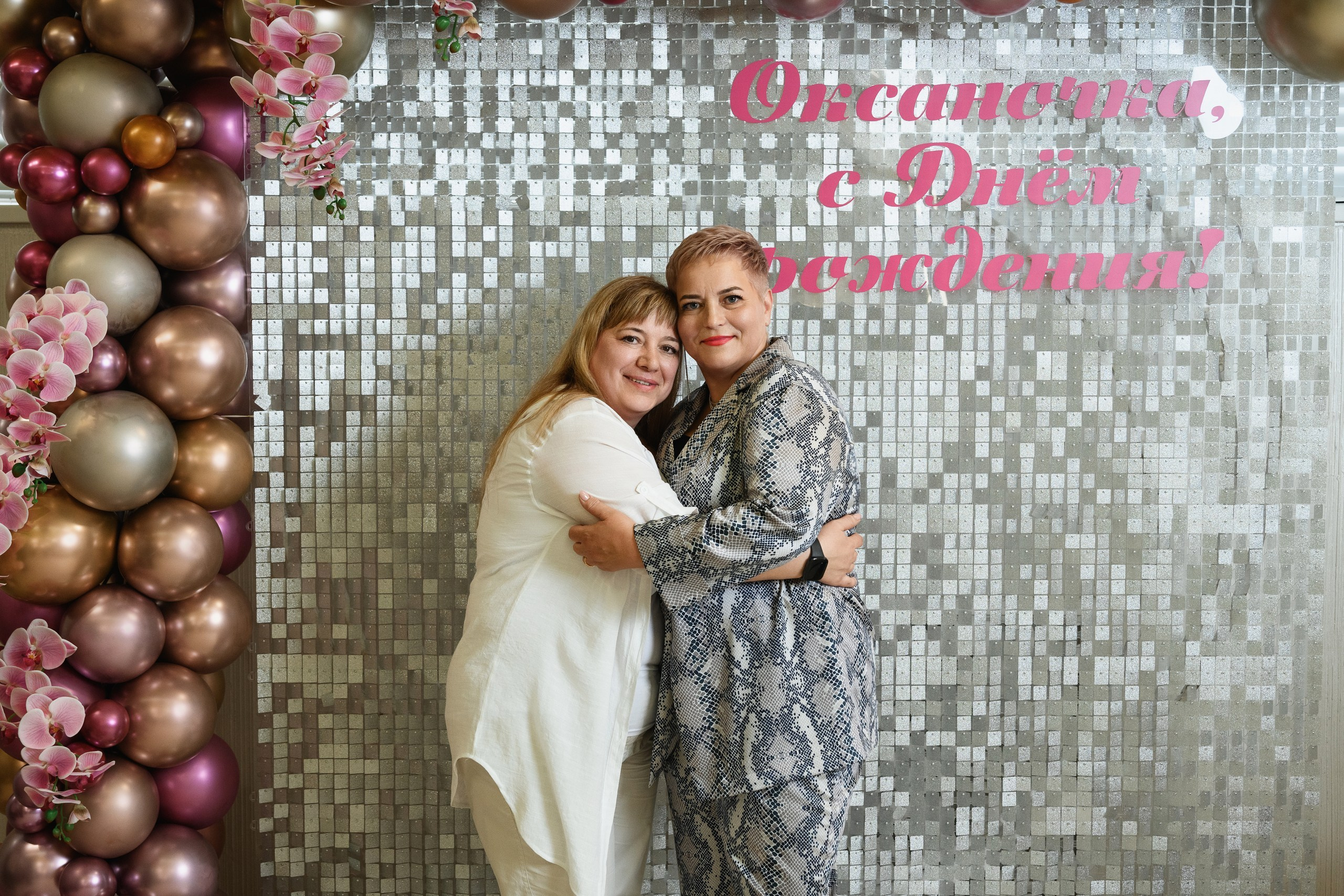 Фотосъемка юбилея в Петропавловске-Камчатском, Юбилейная фотосессия в Петропавловске-Камчатском, Торжественная съемка юбилея в ресторане Петропавловска-Камчатского, Эмоциональные кадры с семейного праздника в Петропавловске-Камчатском, Профессиональная съемка юбилейных мероприятий в Петропавловске-Камчатском.