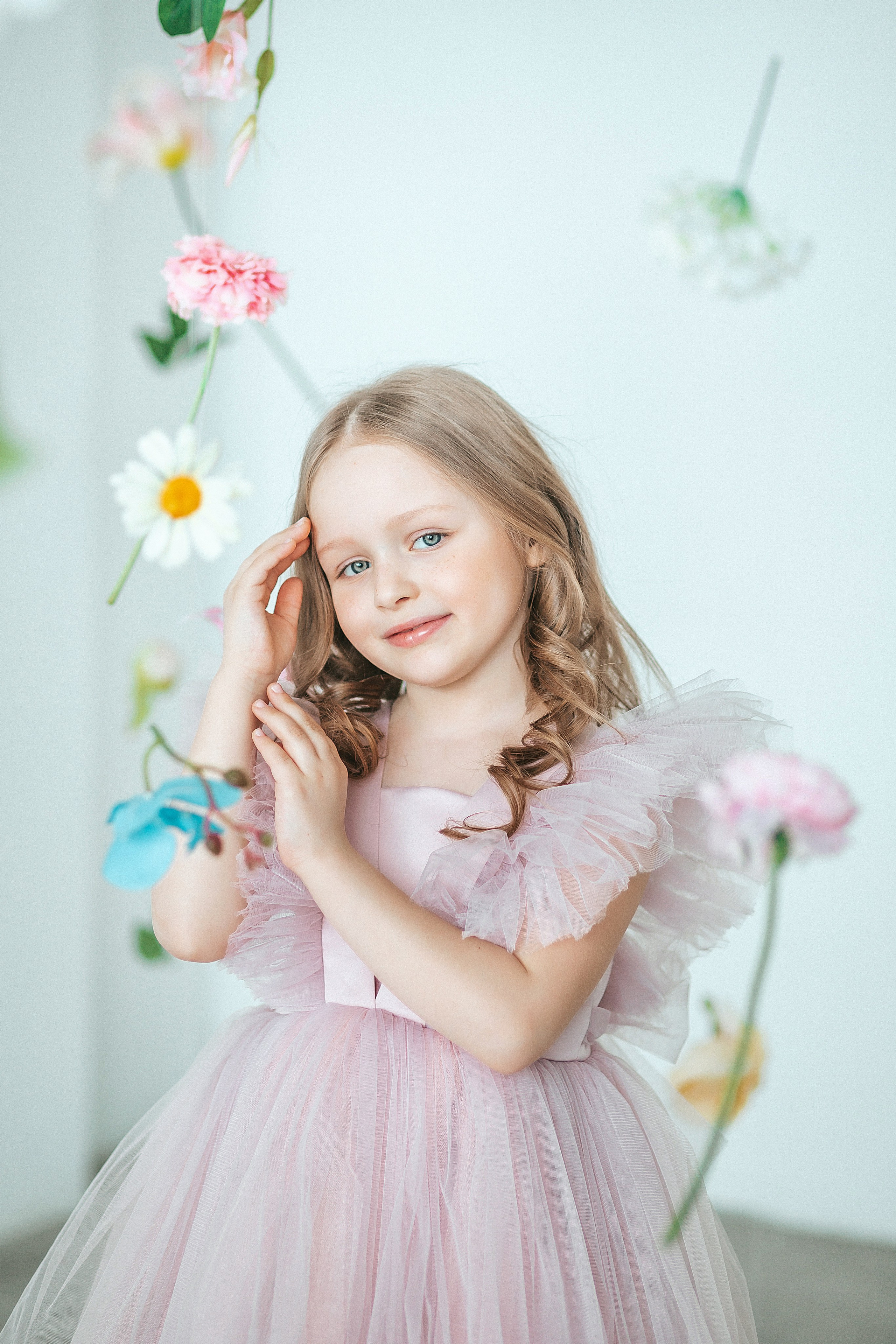 Цветочные весенние кадры. Детский и семейный фотограф в Красноярске Юлия Бирюкова