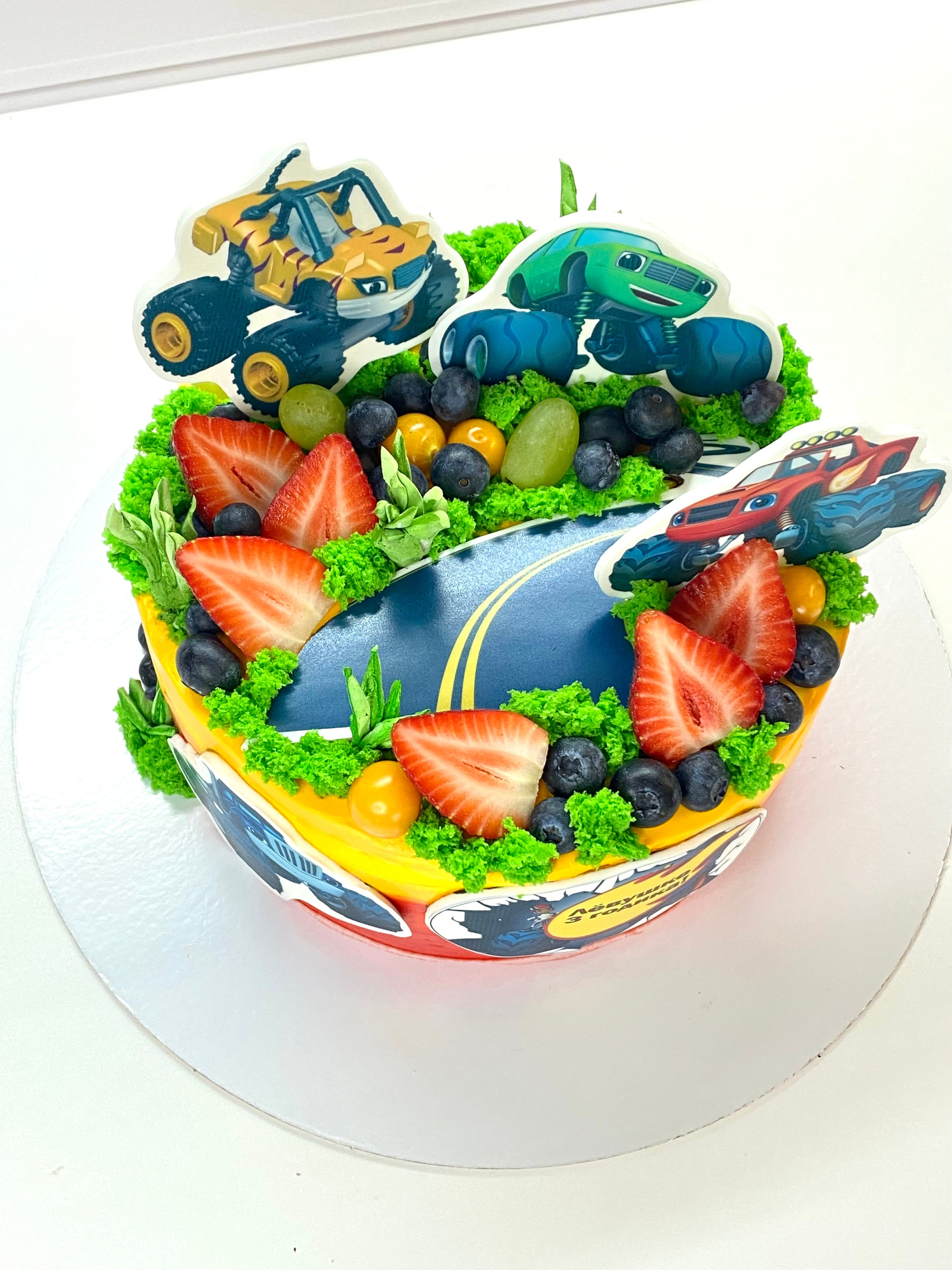 Торты. Katyasugarsugar капкейки, зефир, торты Москва