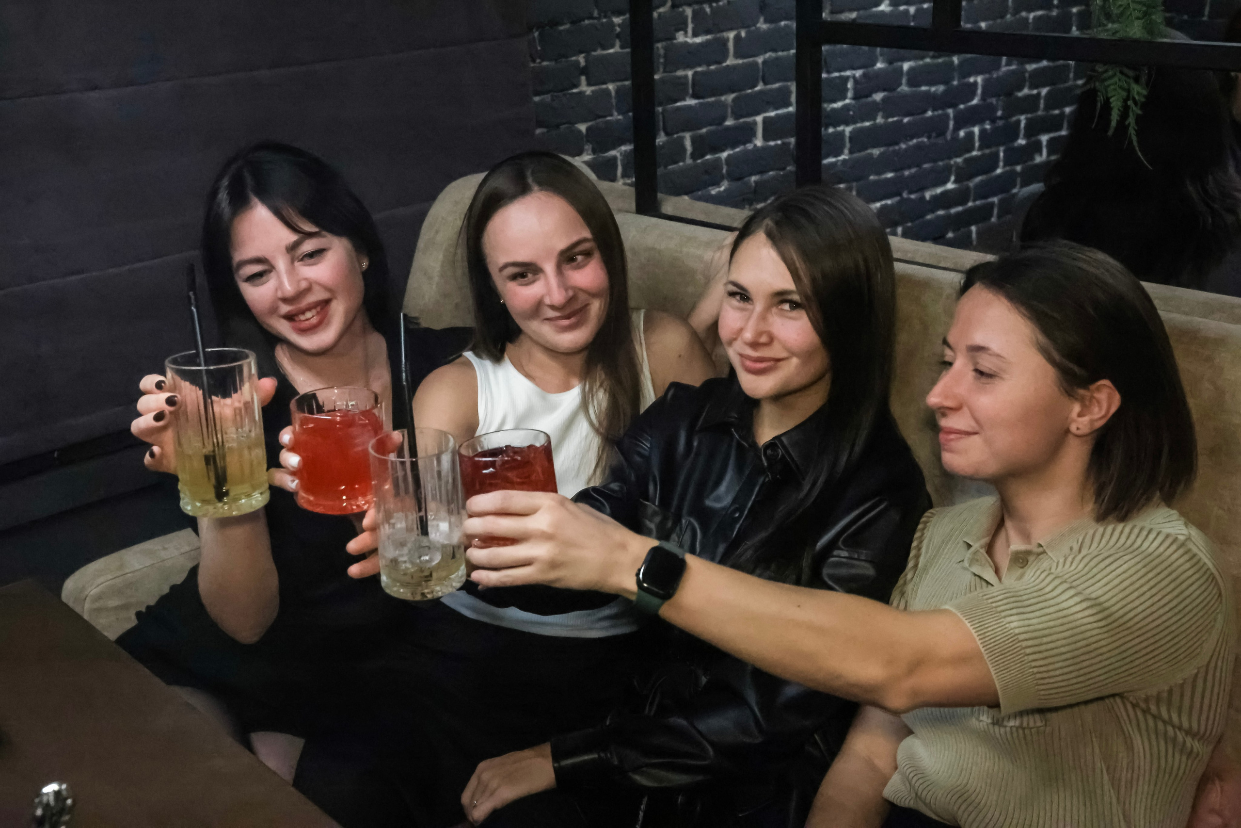 Открытие ШОТНОЙ. ШОТНАЯ бар вдохновения в Магадане