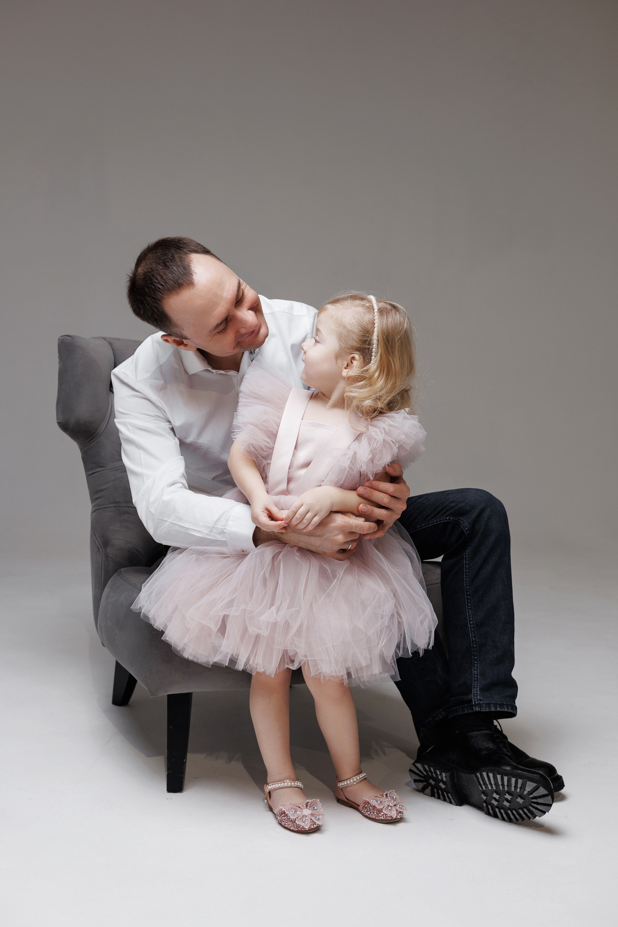 Съемка Дня Рождения Алисы в фотостудии CROSS-STUDIO зал IDEAL. Свадебный и семейный фотограф в Москве и МО Елена Агапова