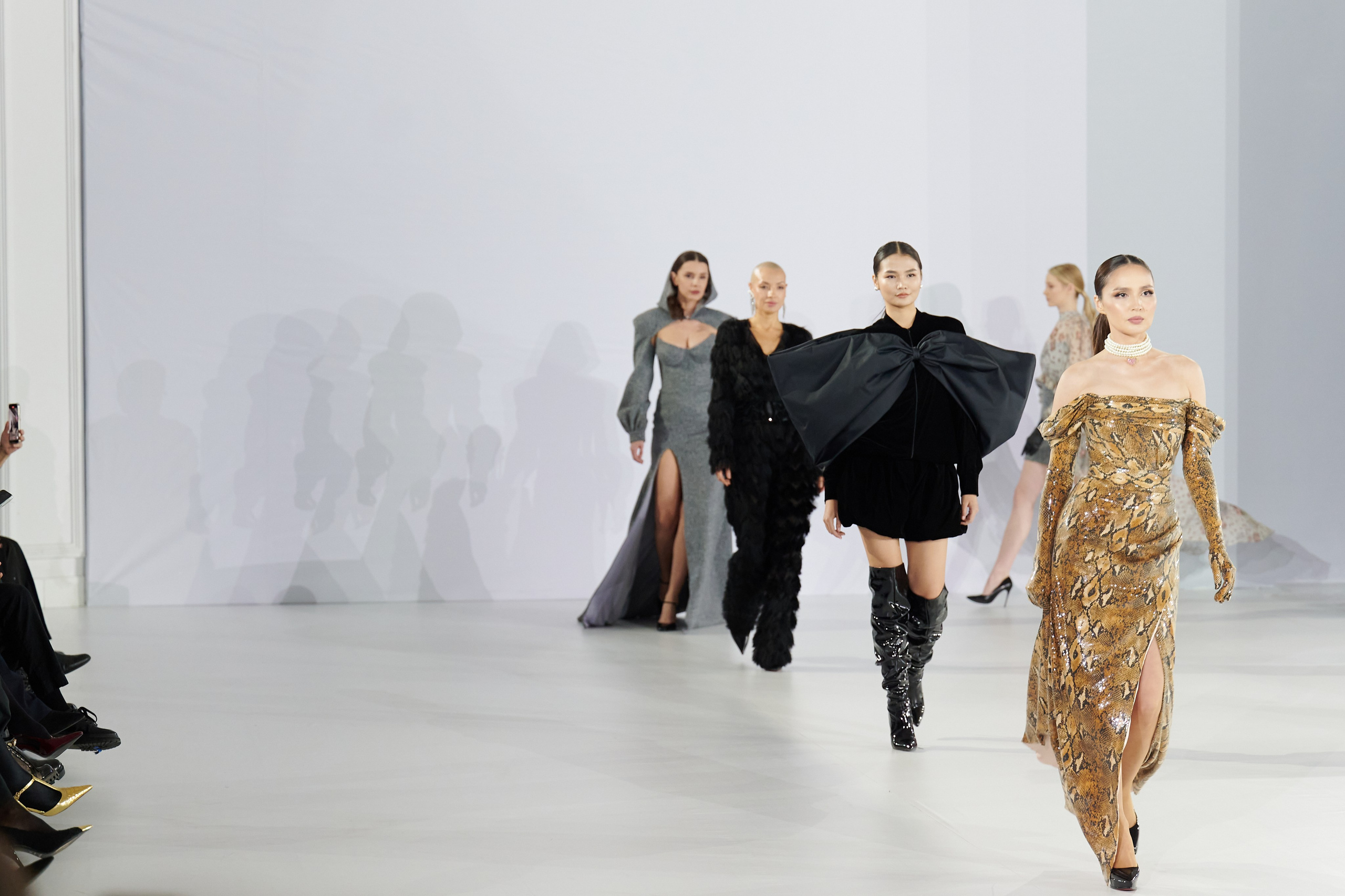 ARUNAZ | 21.11.24. Nadi Valiyeva | Fashion & Art Photographer