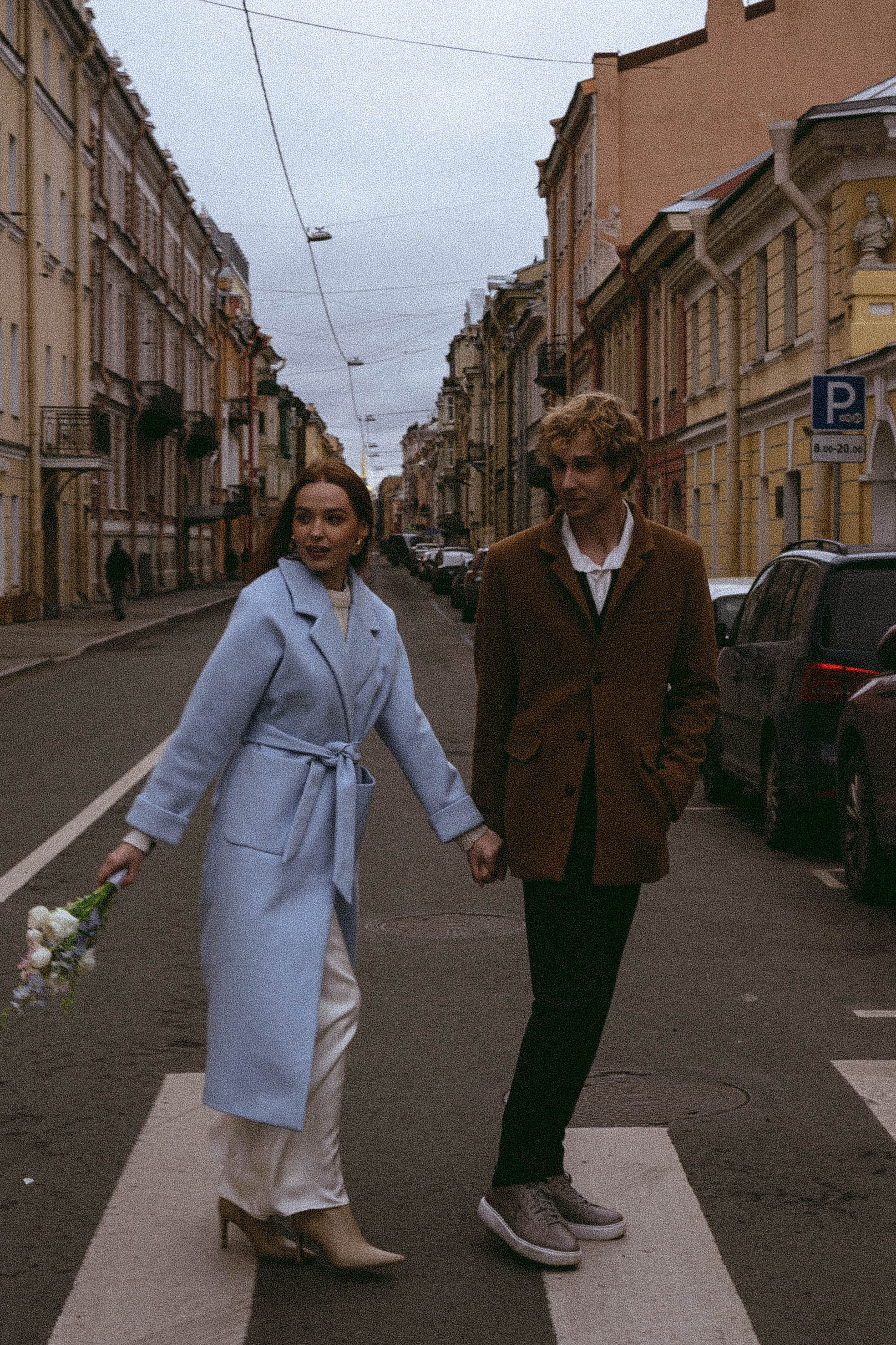 СВАДЕБНАЯ СЬЕМКА В ОТЕЛЕ. СБОРЫ ЖЕНИХА И НЕВЕСТЫ И ТАКЖЕ ТОР И ПОДГОТОВКА К ПРОГУЛКЕ И ПРОГУЛКА ПО ПЕТРОГРАДКЕ. Профессиональный фотограф, Санкт-Петербург — Виктория Богомолова