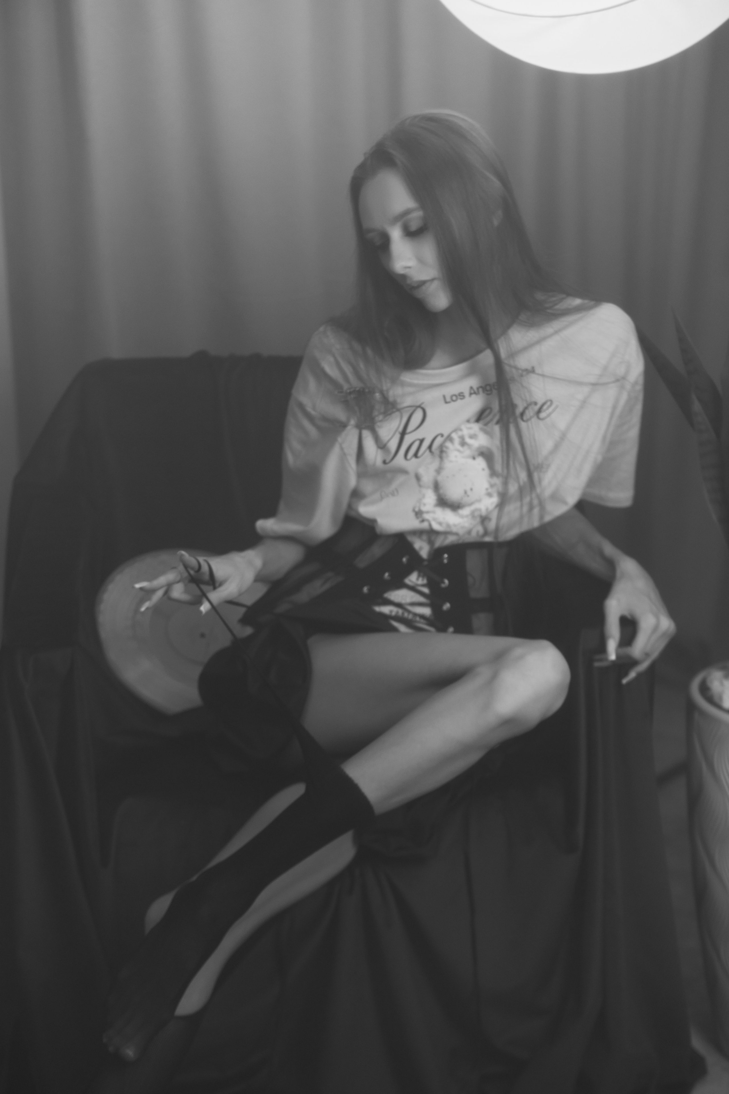 Натали и пластинки. Фотограф Коробова Екатерина