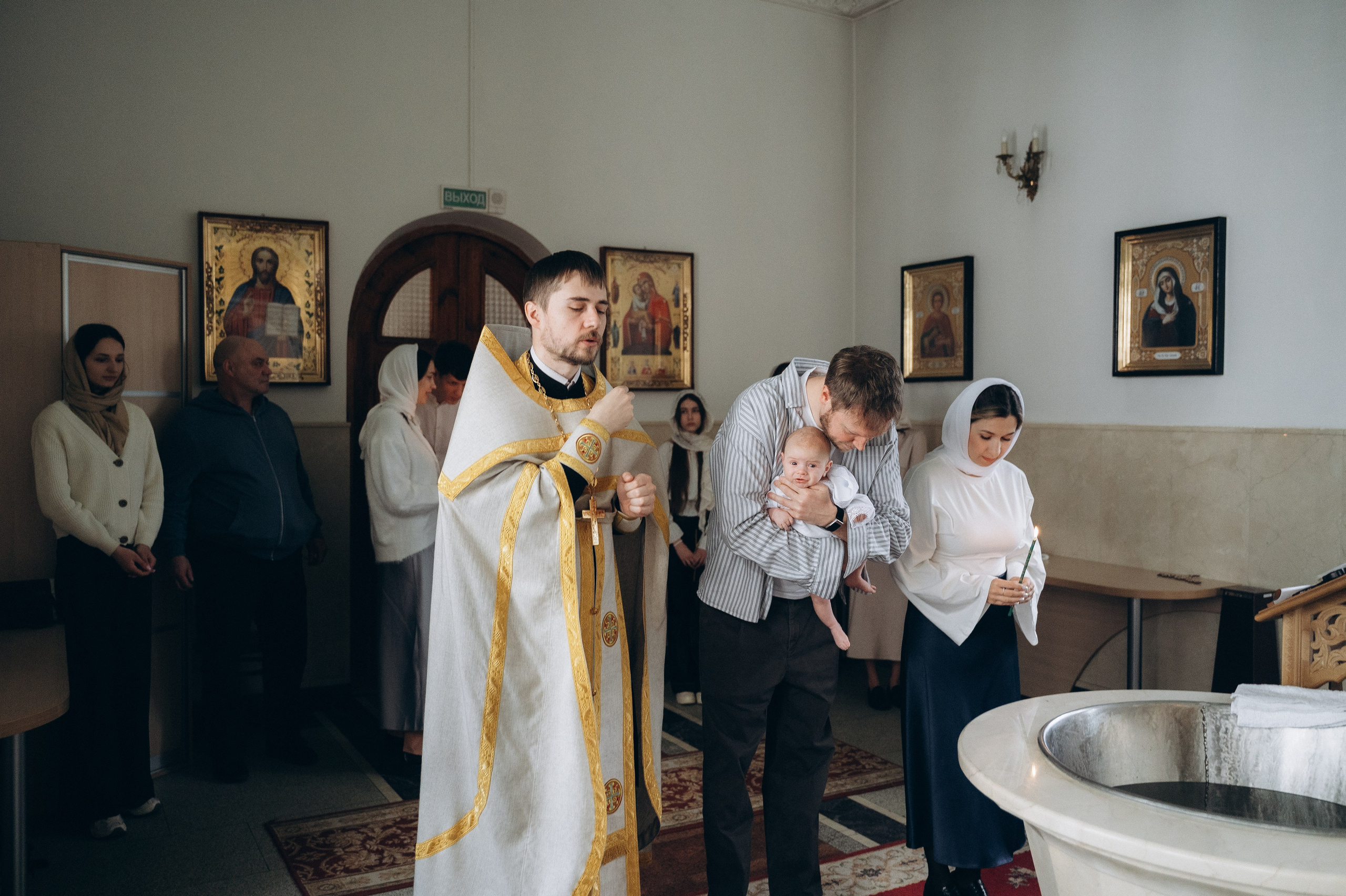 Крещение Артура (Храм Марии Магдалины). Семейный фотограф в Минске Дарья Дреко