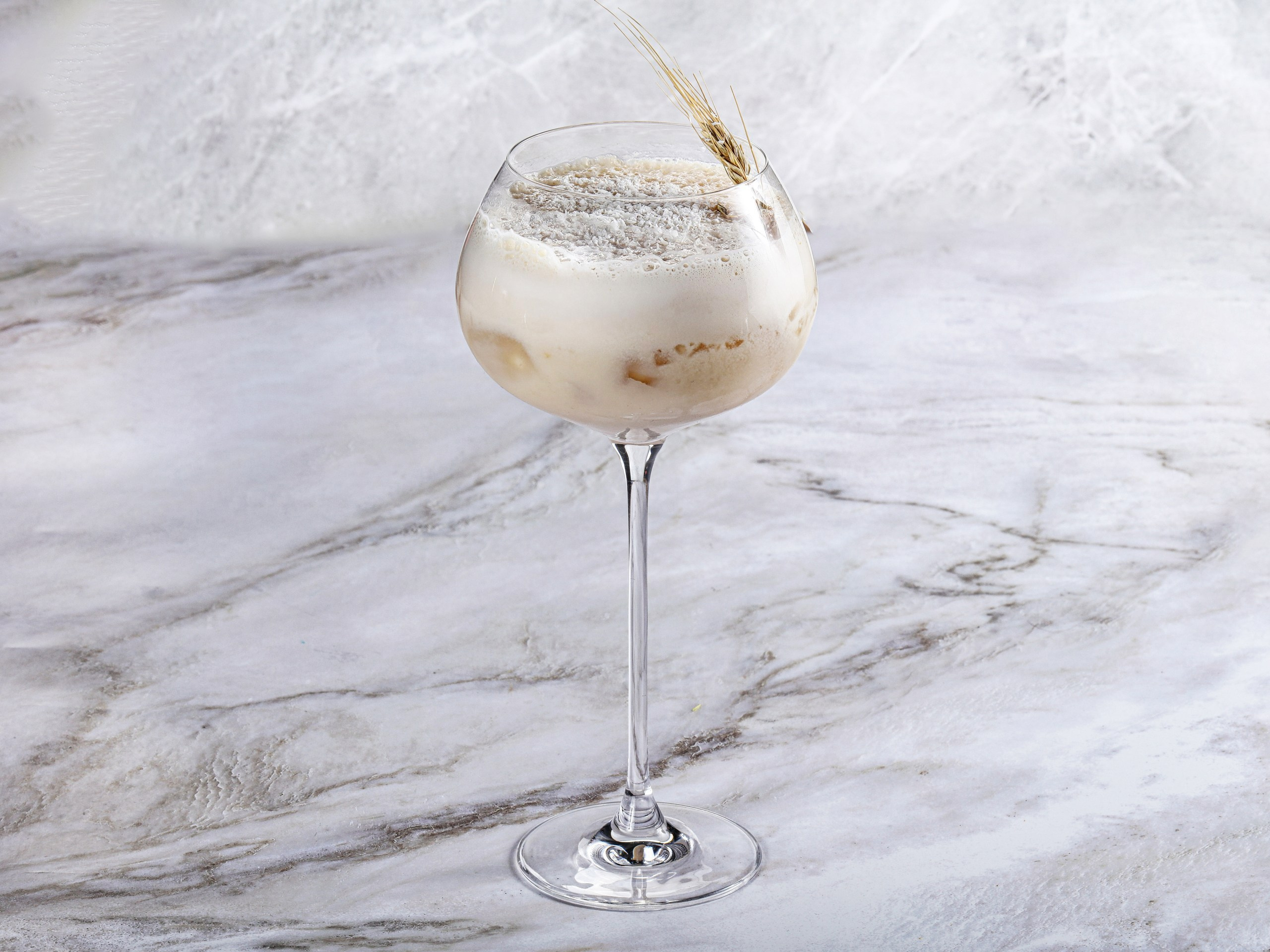 Фотосъемка суши и роллов. Заказ по тел.: +7 (906) 006-90-22. Фуд-фотограф Андрей Старостин — съемка еды в Москве. 9000 руб. в час