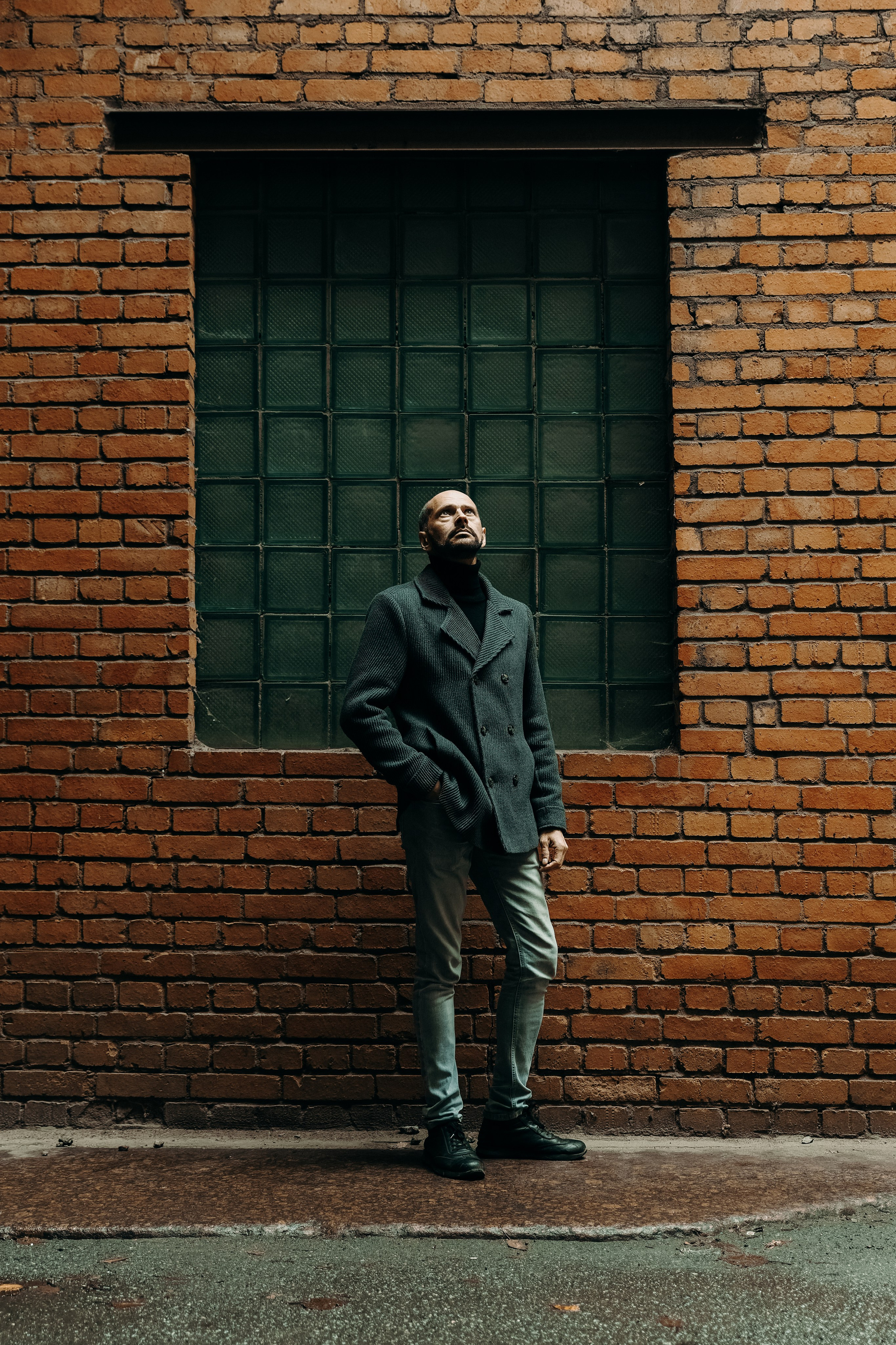 Denk — мужской портрет на улице. Свадебный и портретный фотограф в Санкт-Петербурге Анна Демьянова