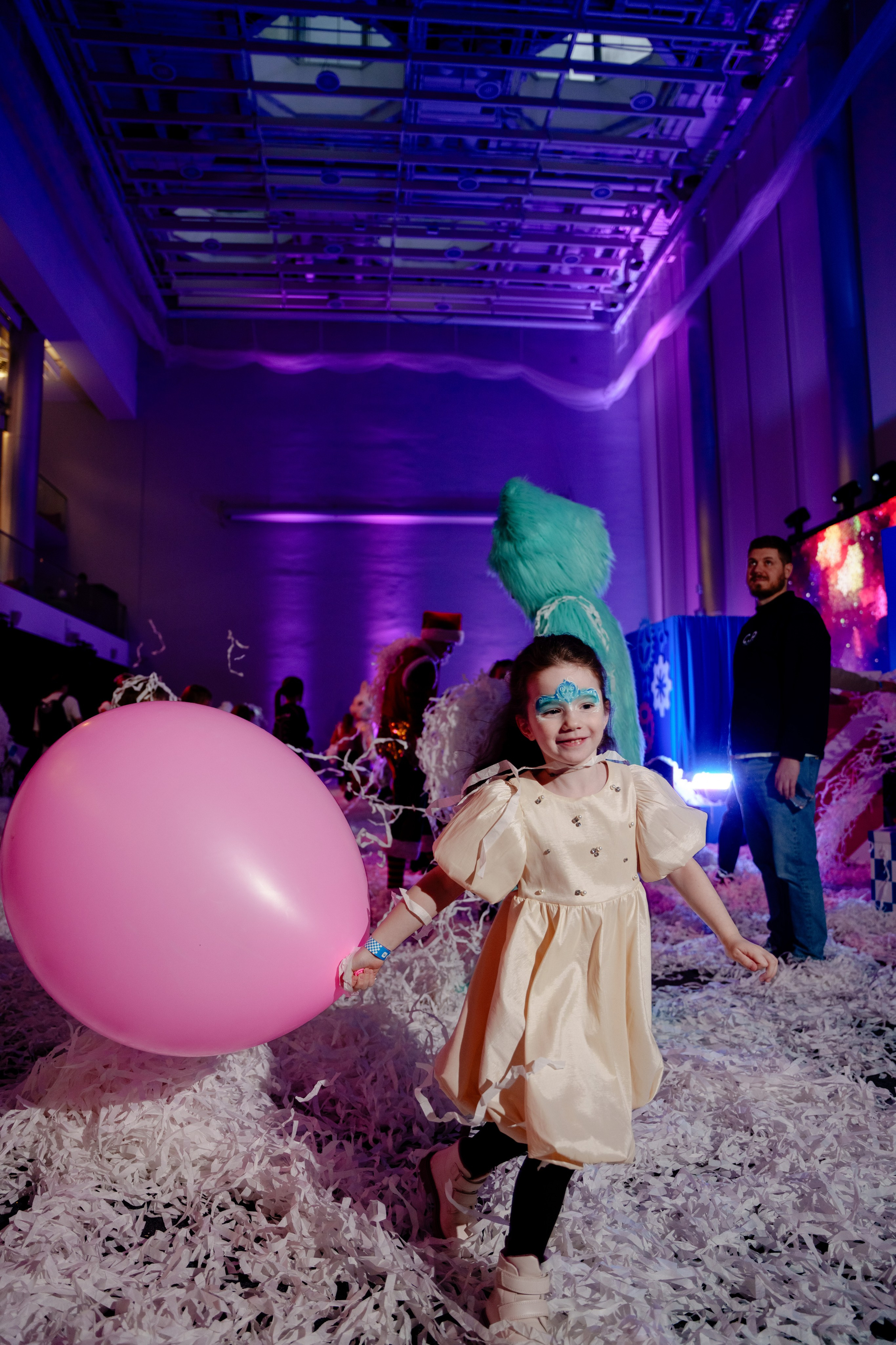 Репортажный фотограф VK Елка. Репортажный фотограф Москва Сергей Дружинин