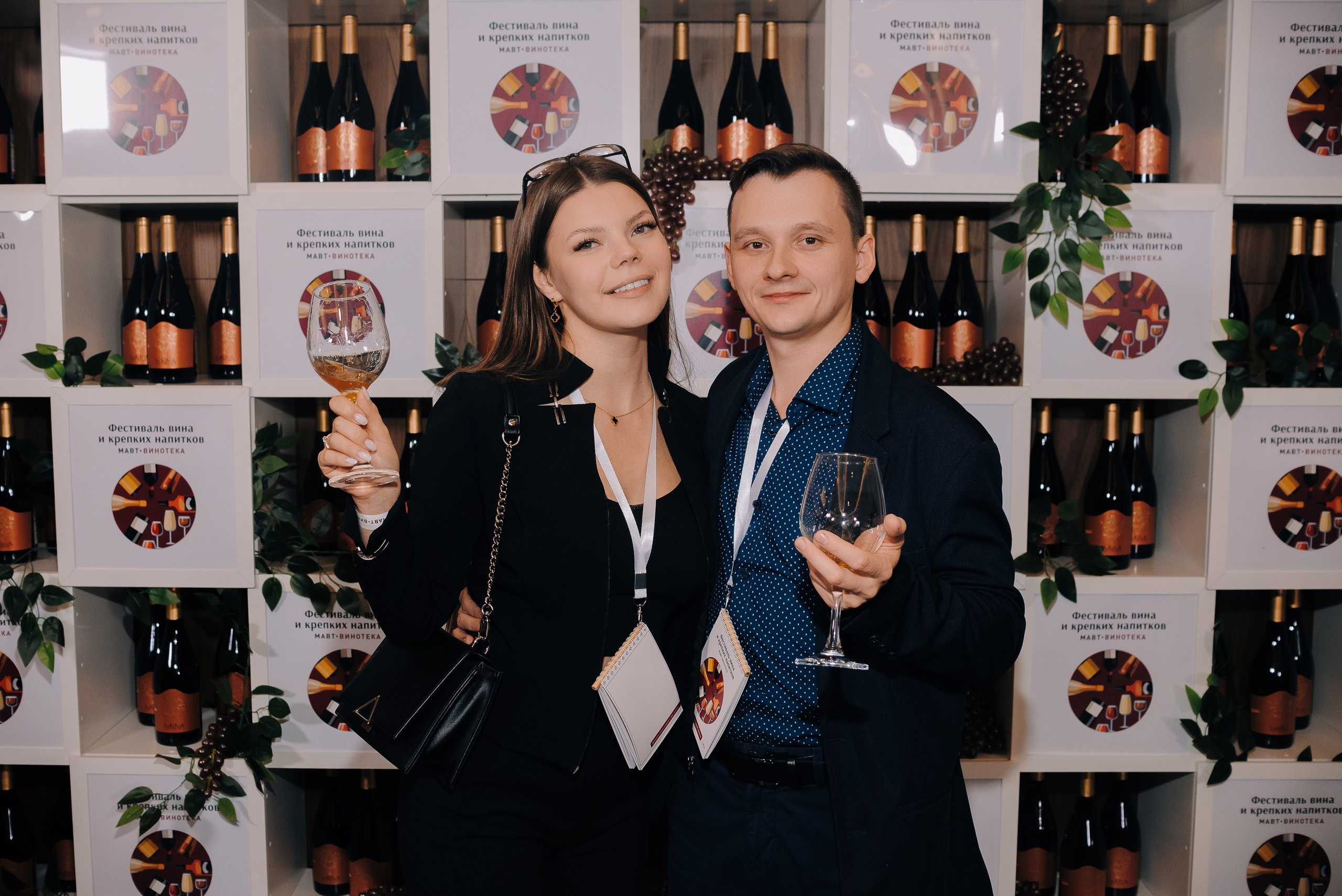 ФЕСТИВАЛЬ ВИНА И КРЕПКИХ НАПИТКОВ МАВТ-ВИНОТЕКА. Репортажный фотограф Зуев Роман г. Челябинск