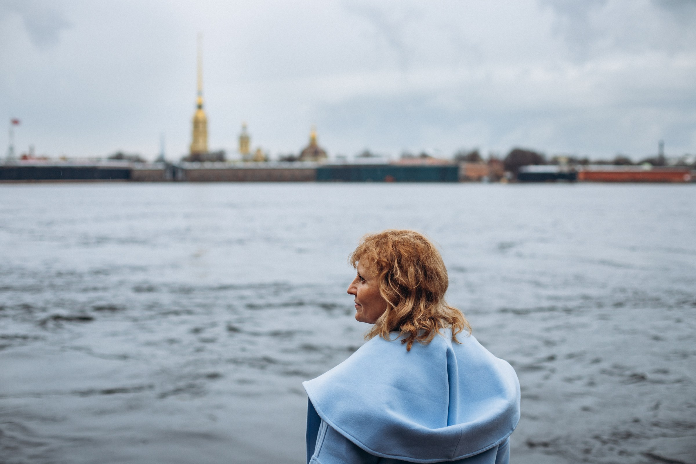 Наталья в апреле. Фотопрогулка в Петербурге. Индивидуальный и семейный фотограф в Санкт-Петербурге