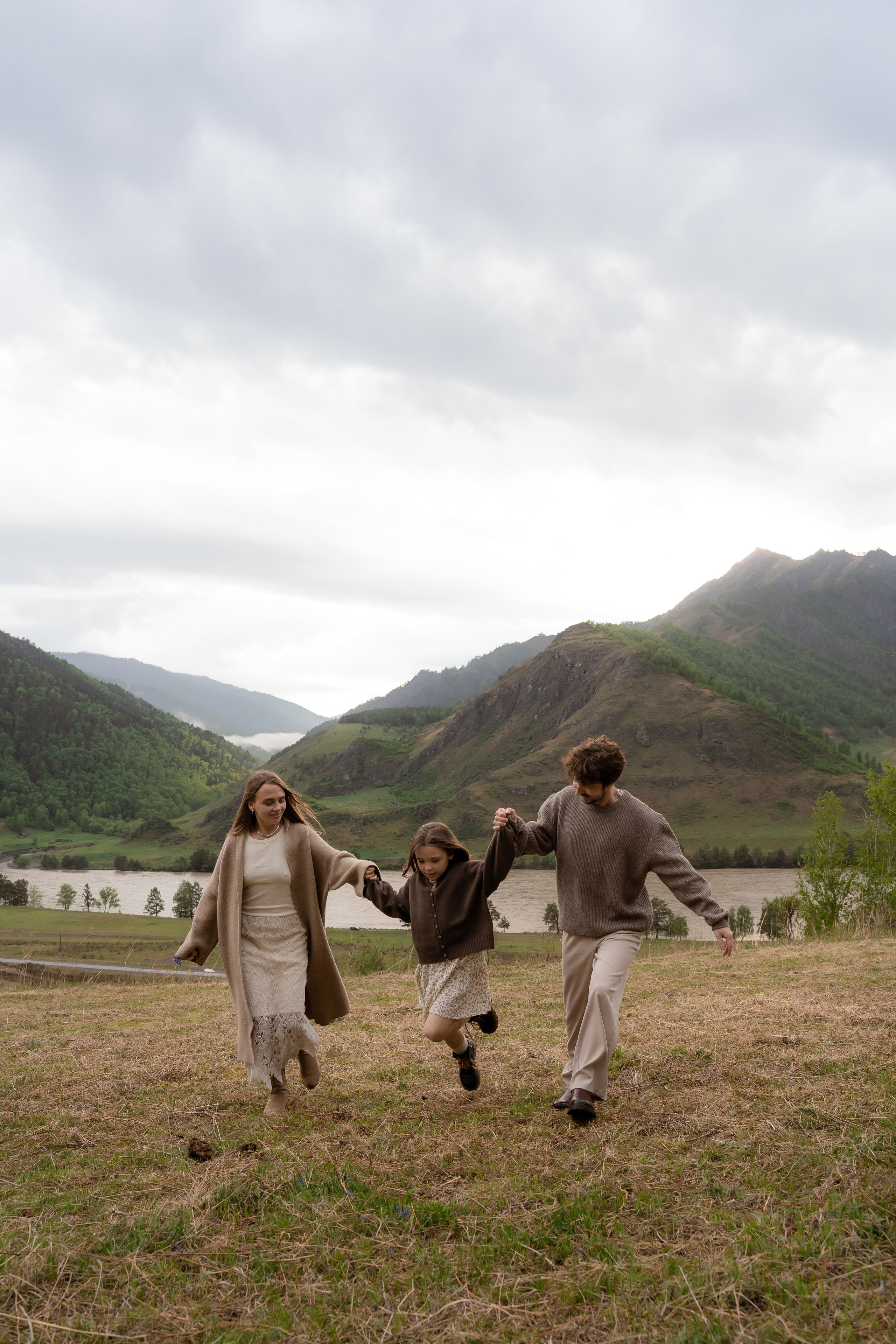 Сережа, Надя, Аня, Арсений. Свадебный фотограф в Воронеже Дарья Володарская