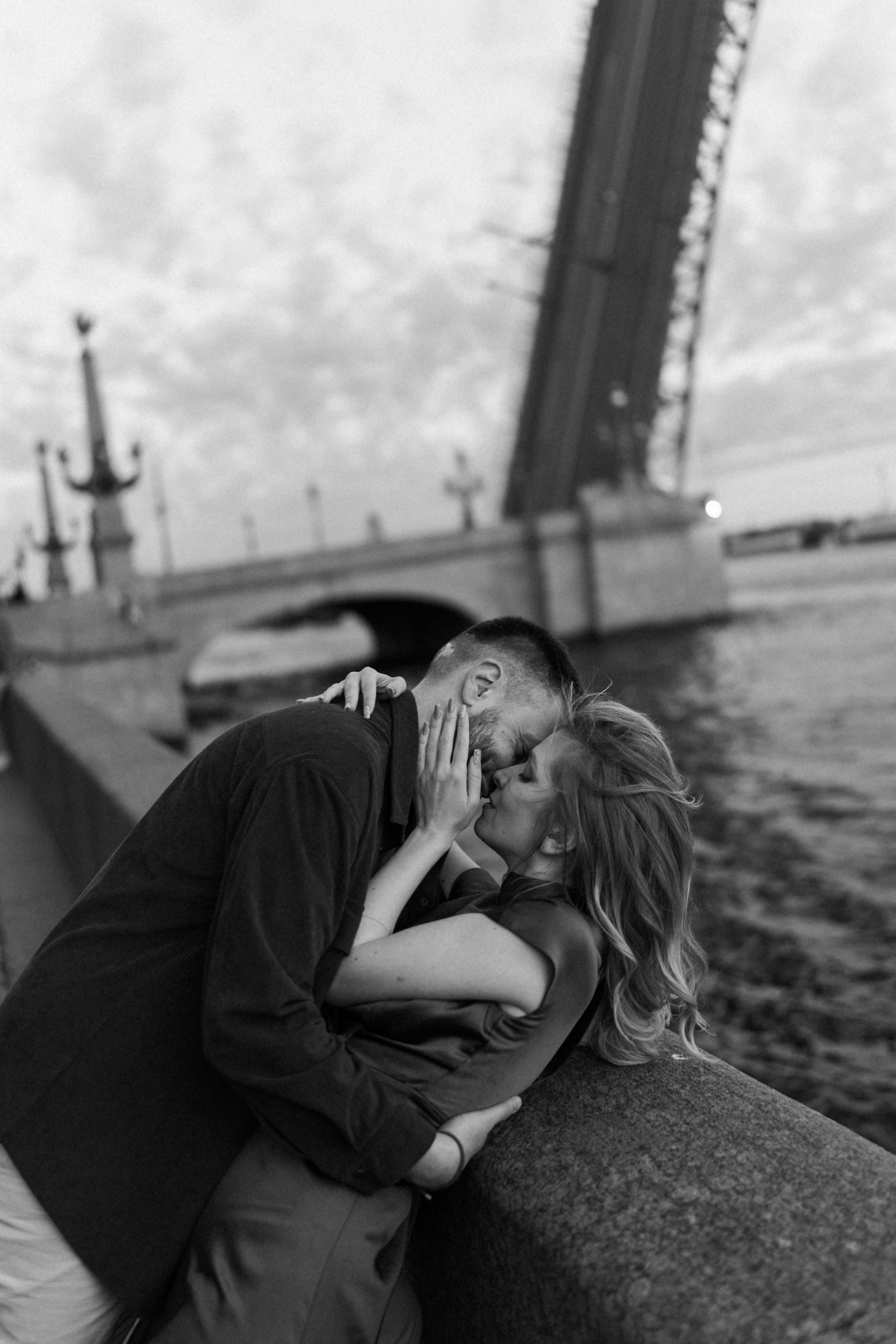 Максим и Настя / Разводные мосты. Фотограф в Санкт-Петербурге — Лучина Екатерина