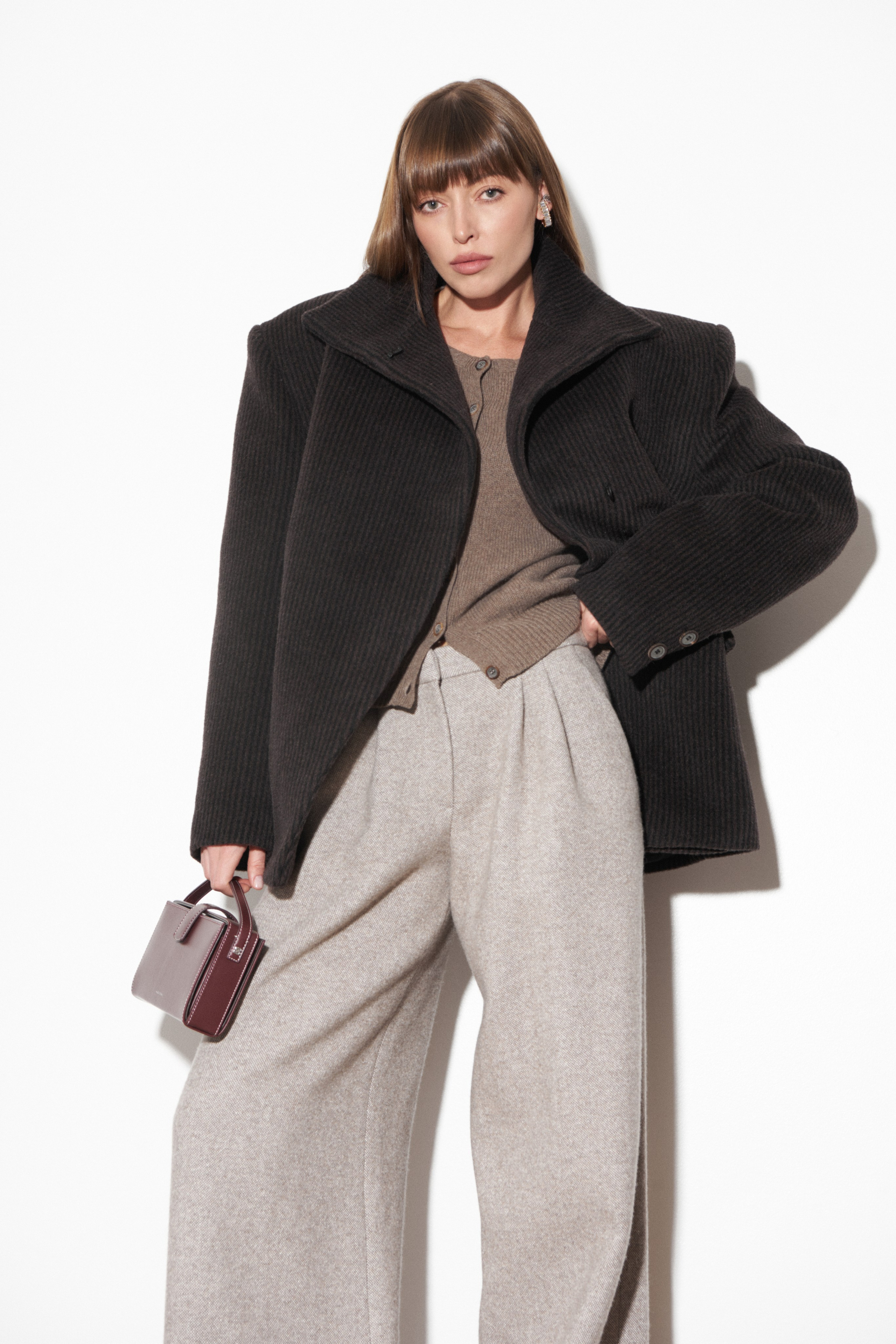 Имиджевая съемка. Фотограф для брендов и маркетплейсов в Новосибирске и Москве