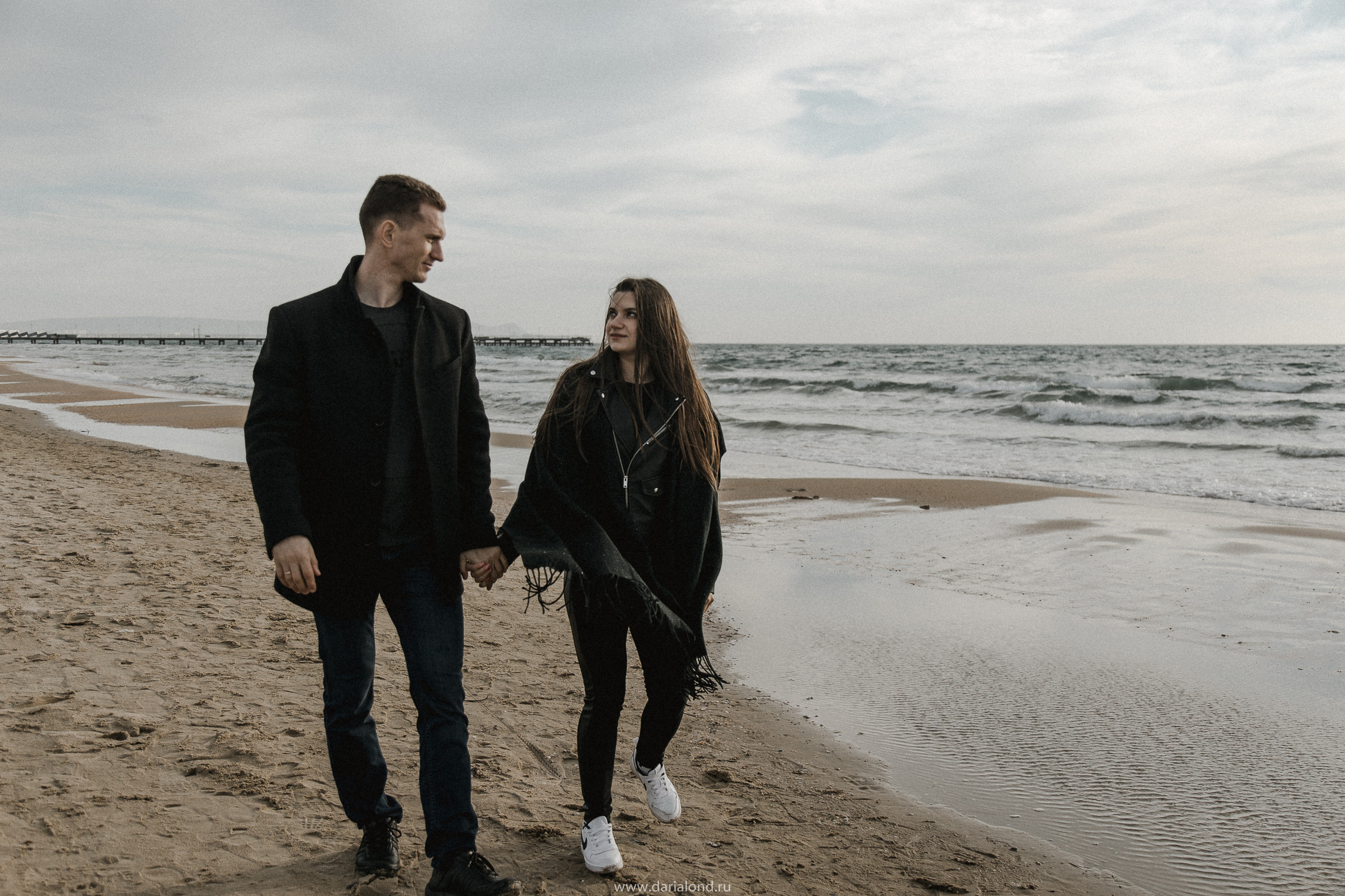 Дарья и Анатолий / песчаный пляж Анапы