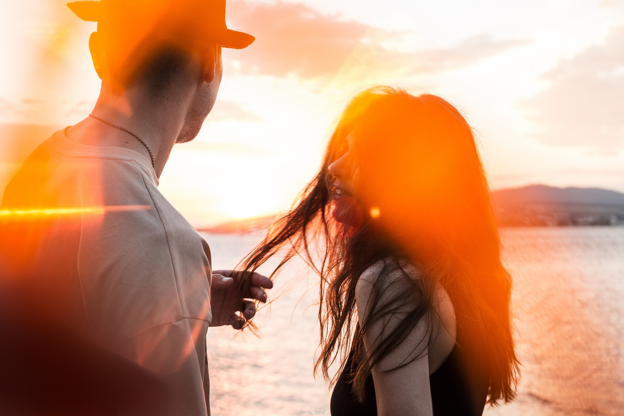 Маша и Костя / вечер у моря