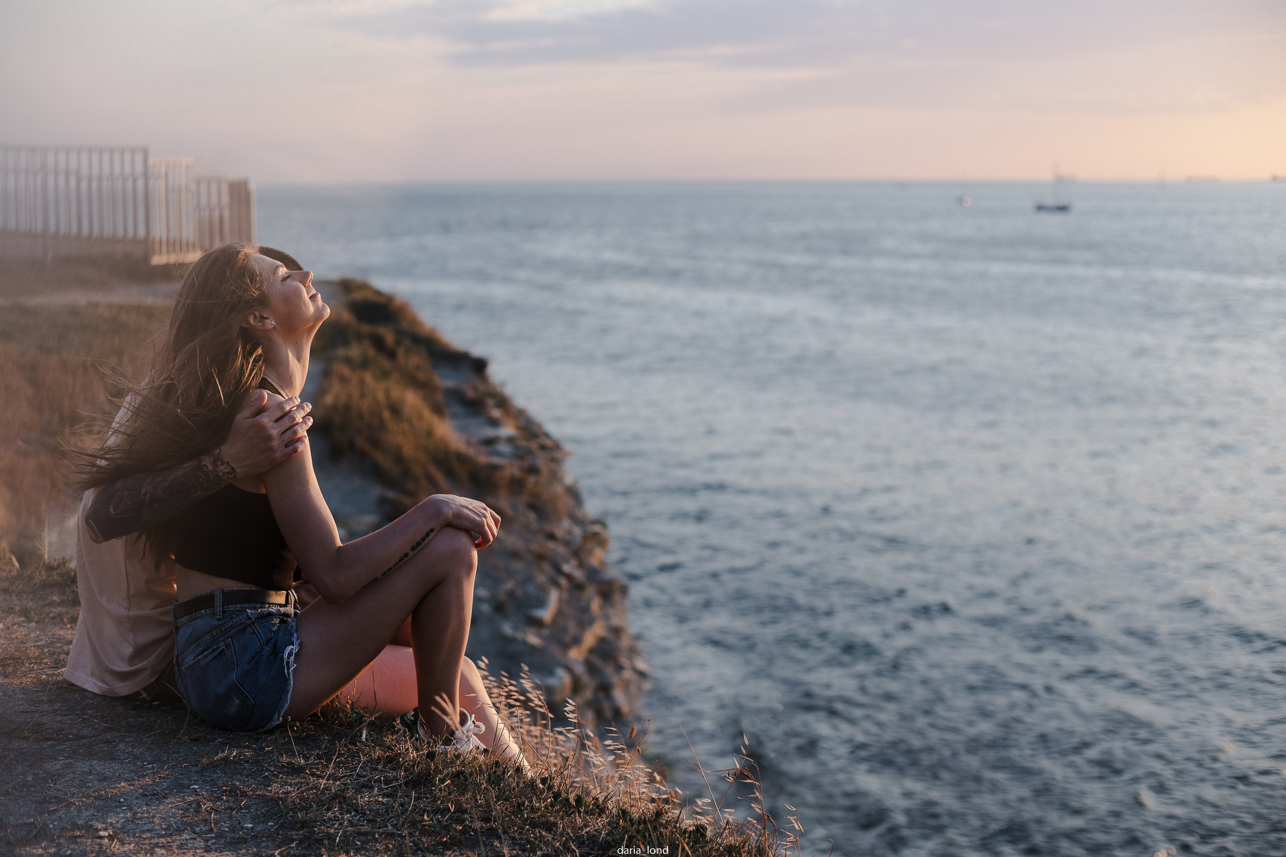 Маша и Костя / вечер у моря