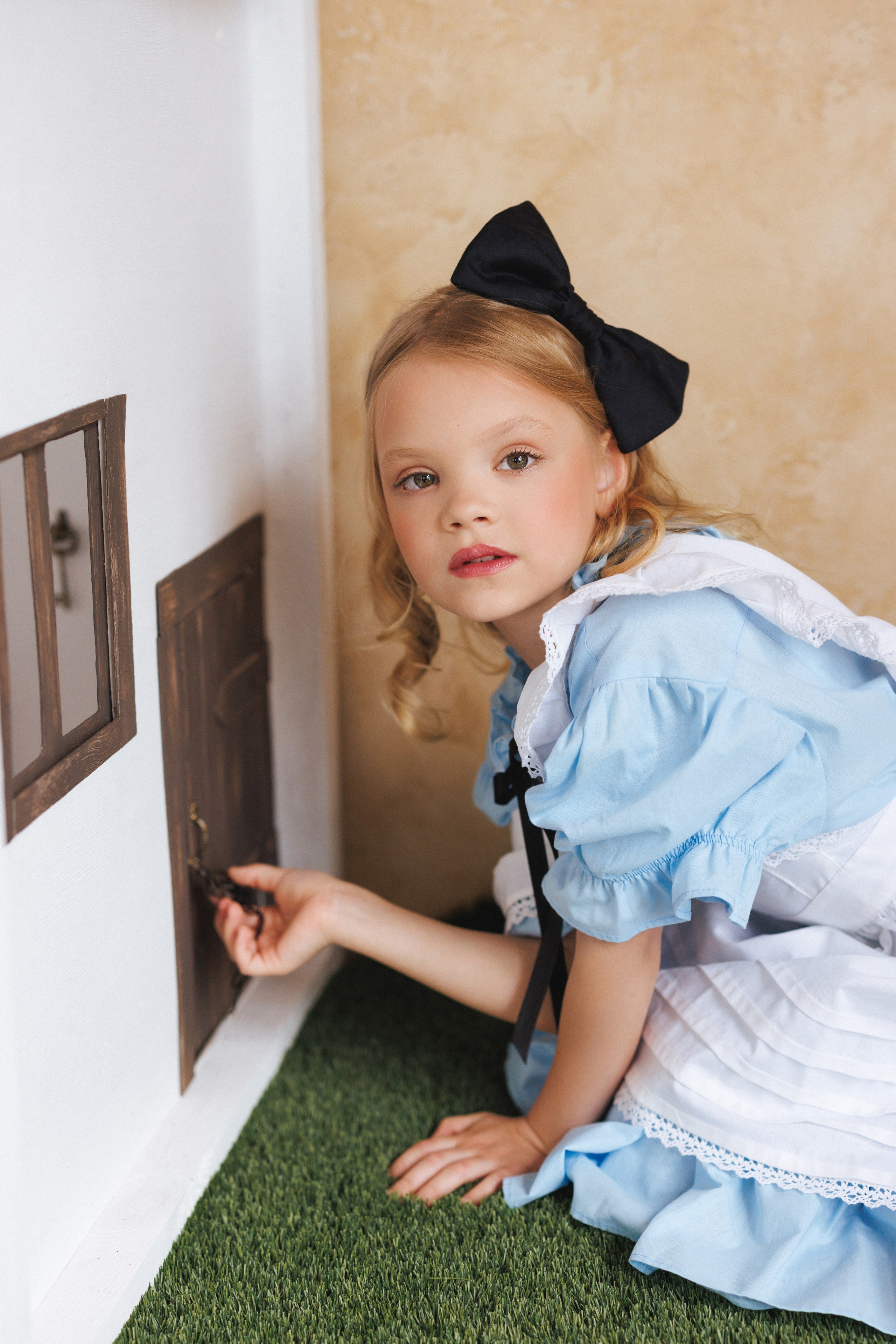 Фотосессия по мотивам мультфильма «Алиса в стране Чудес», фотостудия «Эль», город Краснодар. Семейный и детский фотограф в Краснодаре Анна Трашкова