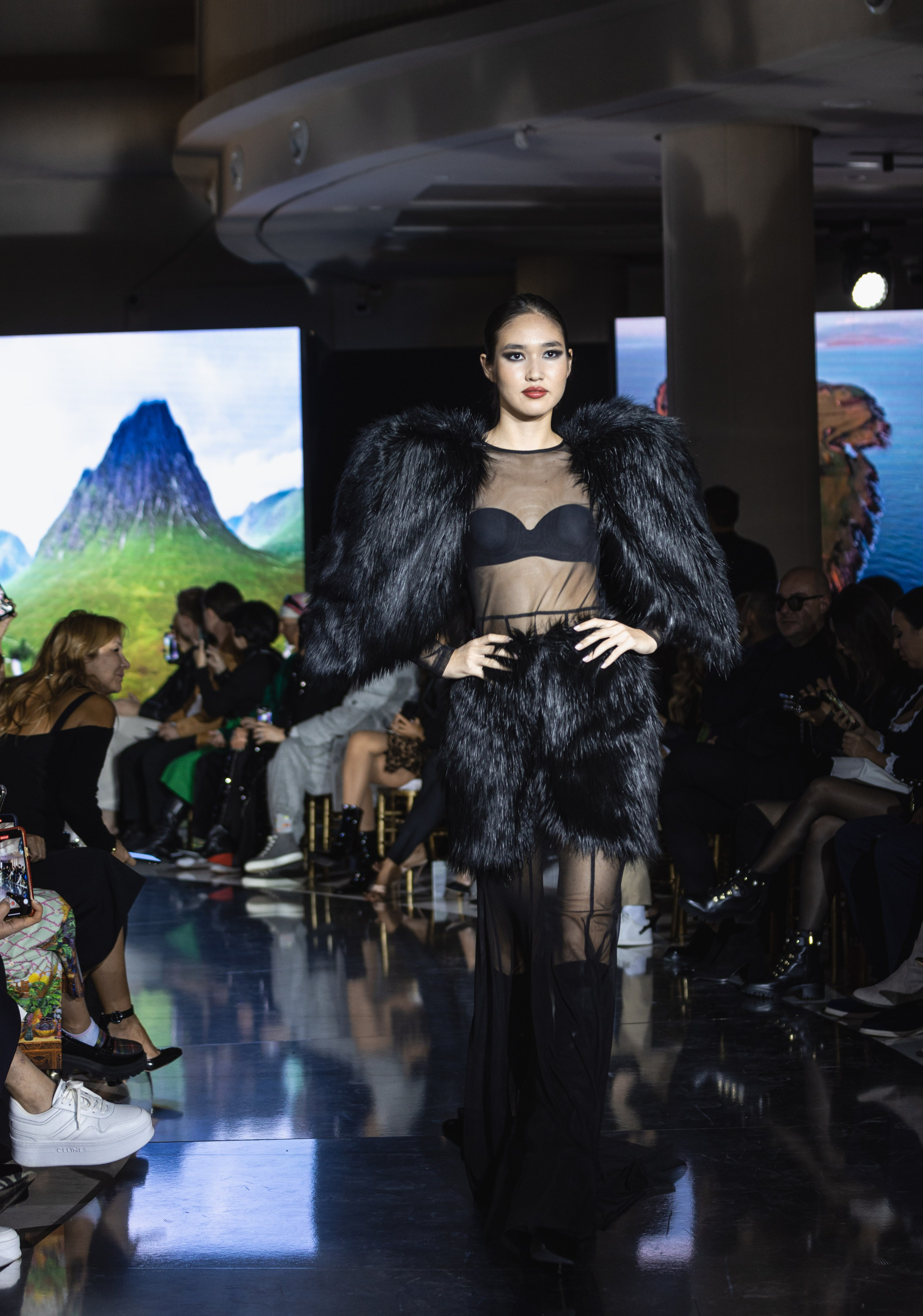 Visa Fashion WEEK Almaty. Контент Фотограф в Алматы и мире Джантурина Динара