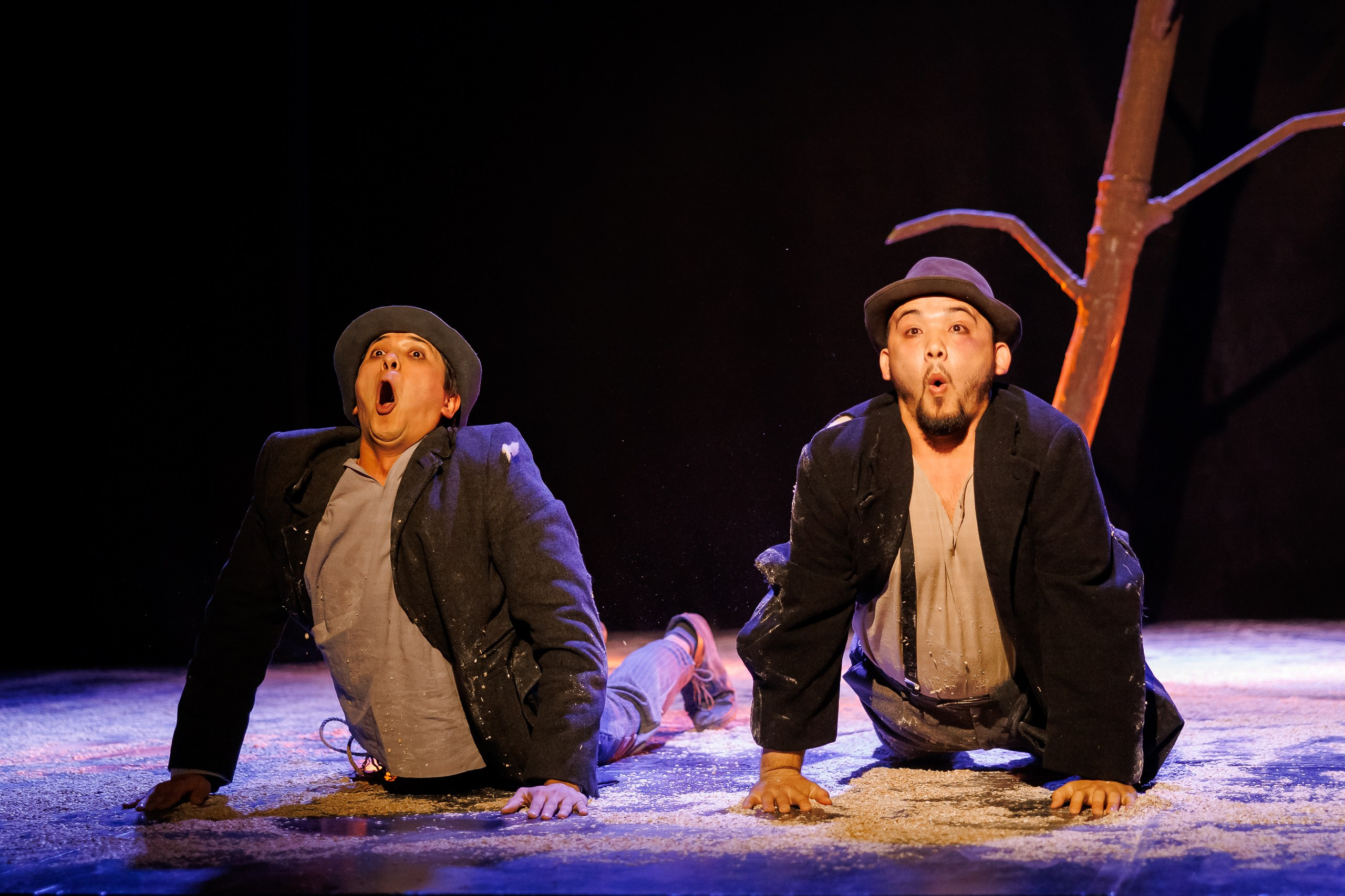 Спектакль «В ожидании Годо» от театра Д. Лица в СПб. Фотограф в Санкт-Петербурге — Сергей Петров