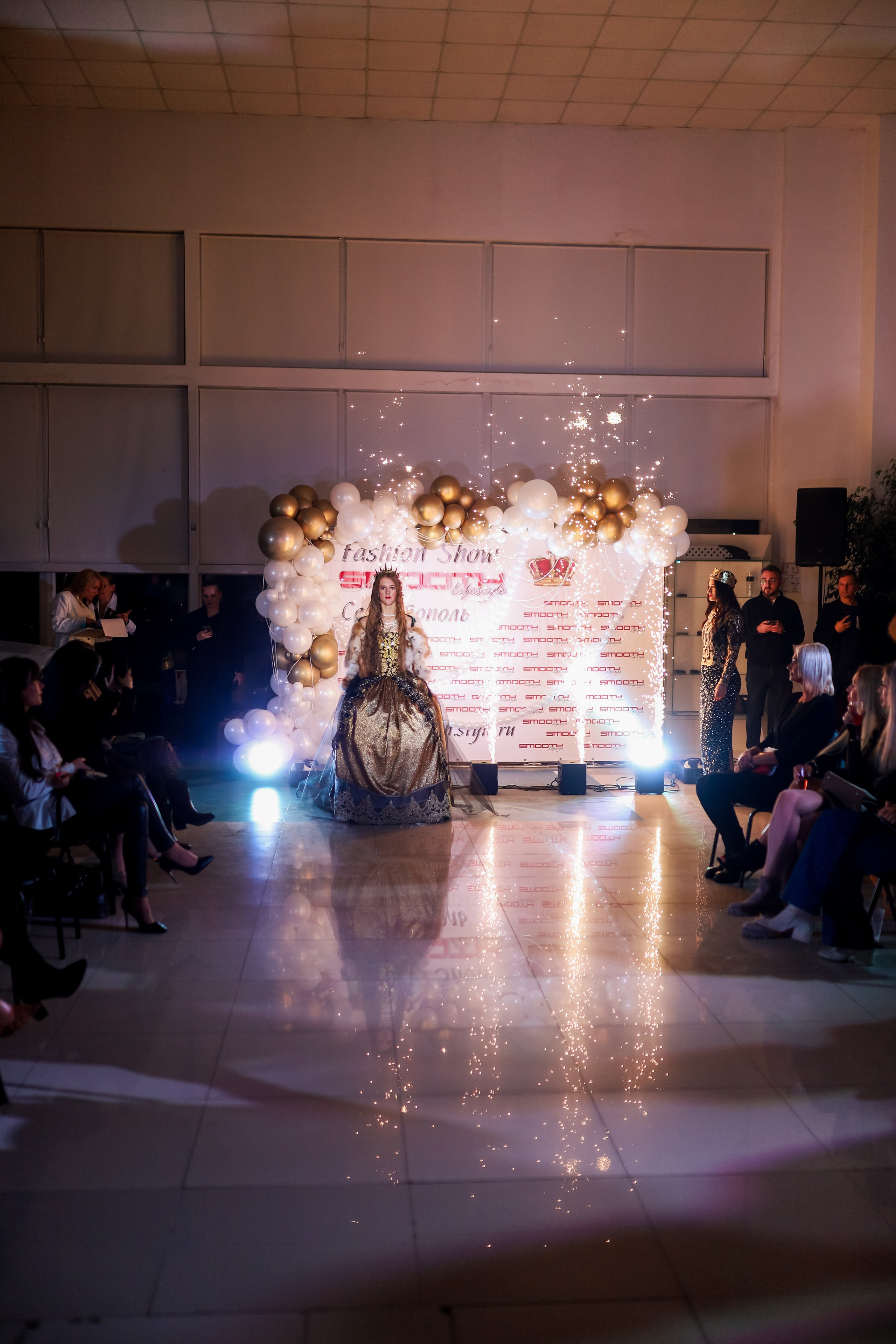 Показ коллекции Жанны Стеклянниковой — Omoda/SMOOTH