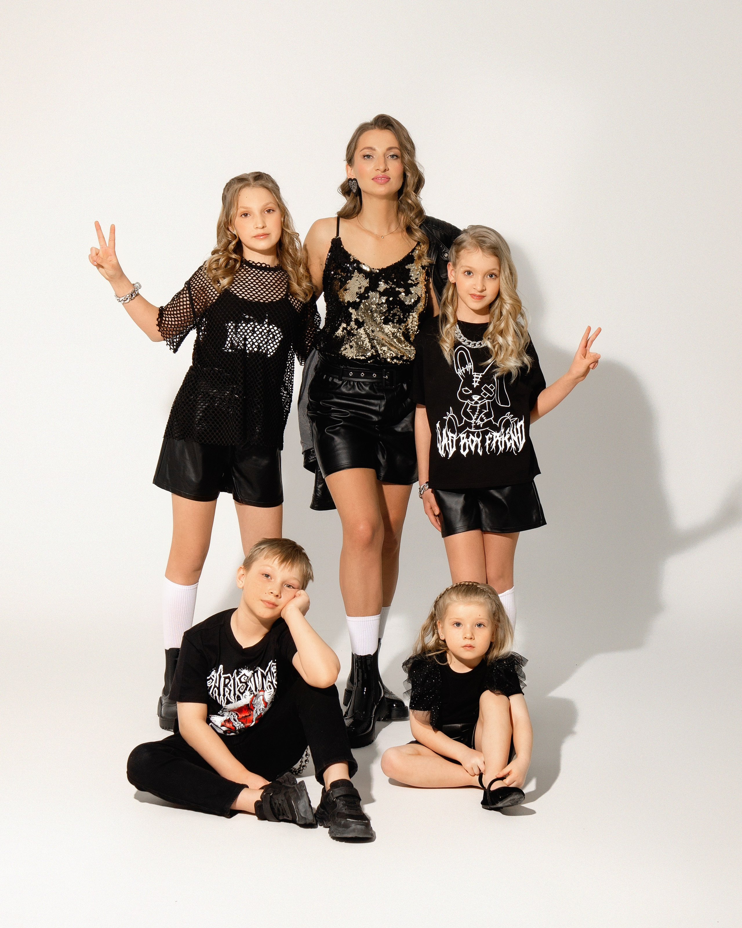 Алёна с семьёй. Фотограф беременности в Екатеринбурге Илона Филатьева