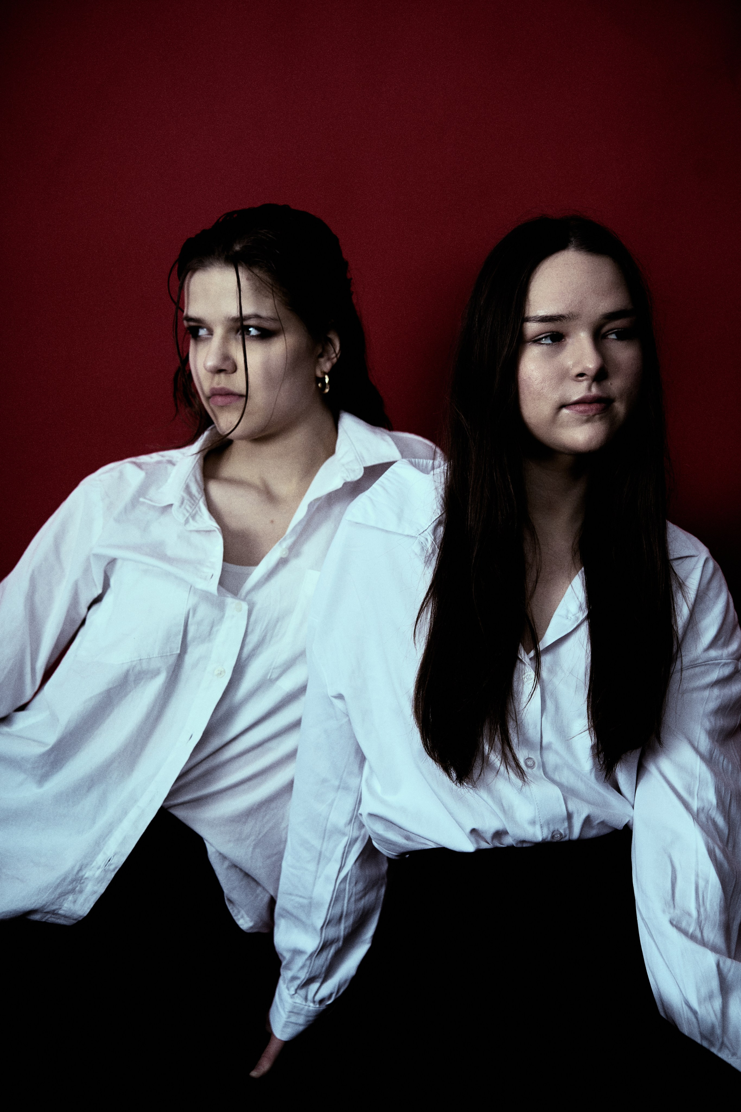 Ника и Ксюша. Репортажный фотограф мероприятий и концертов в Екатеринбурге