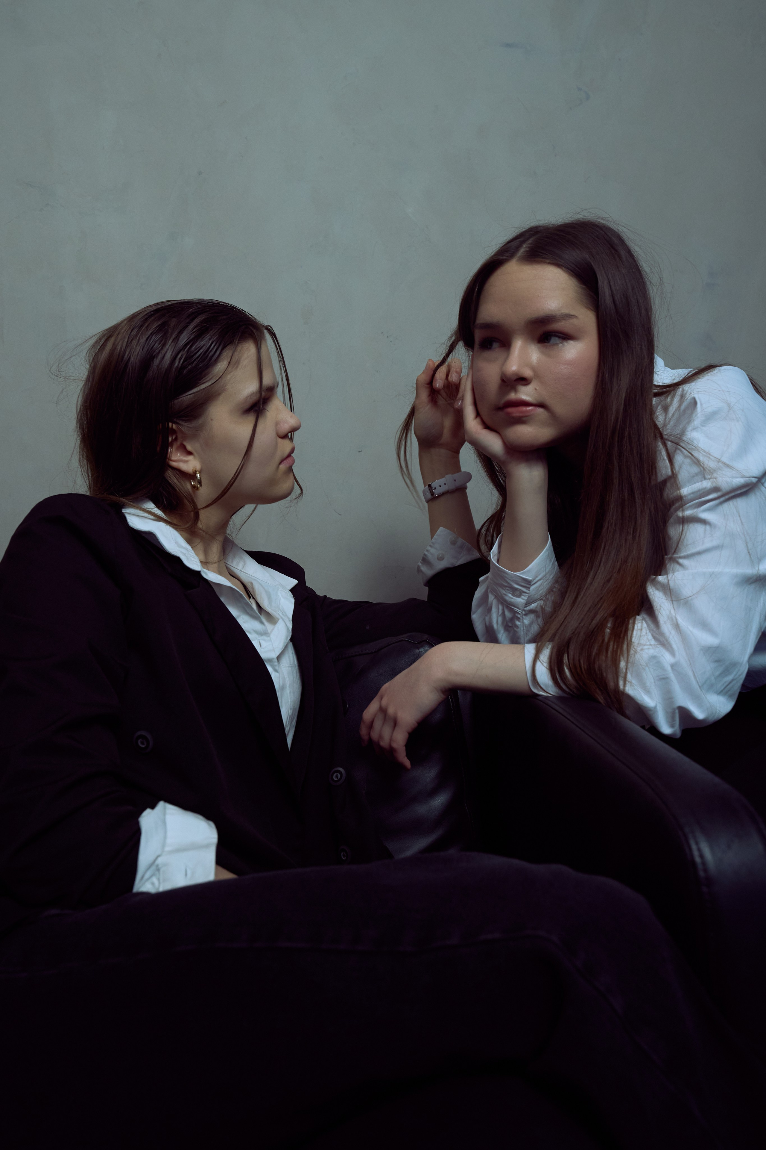 Ника и Ксюша. Репортажный фотограф мероприятий и концертов в Екатеринбурге