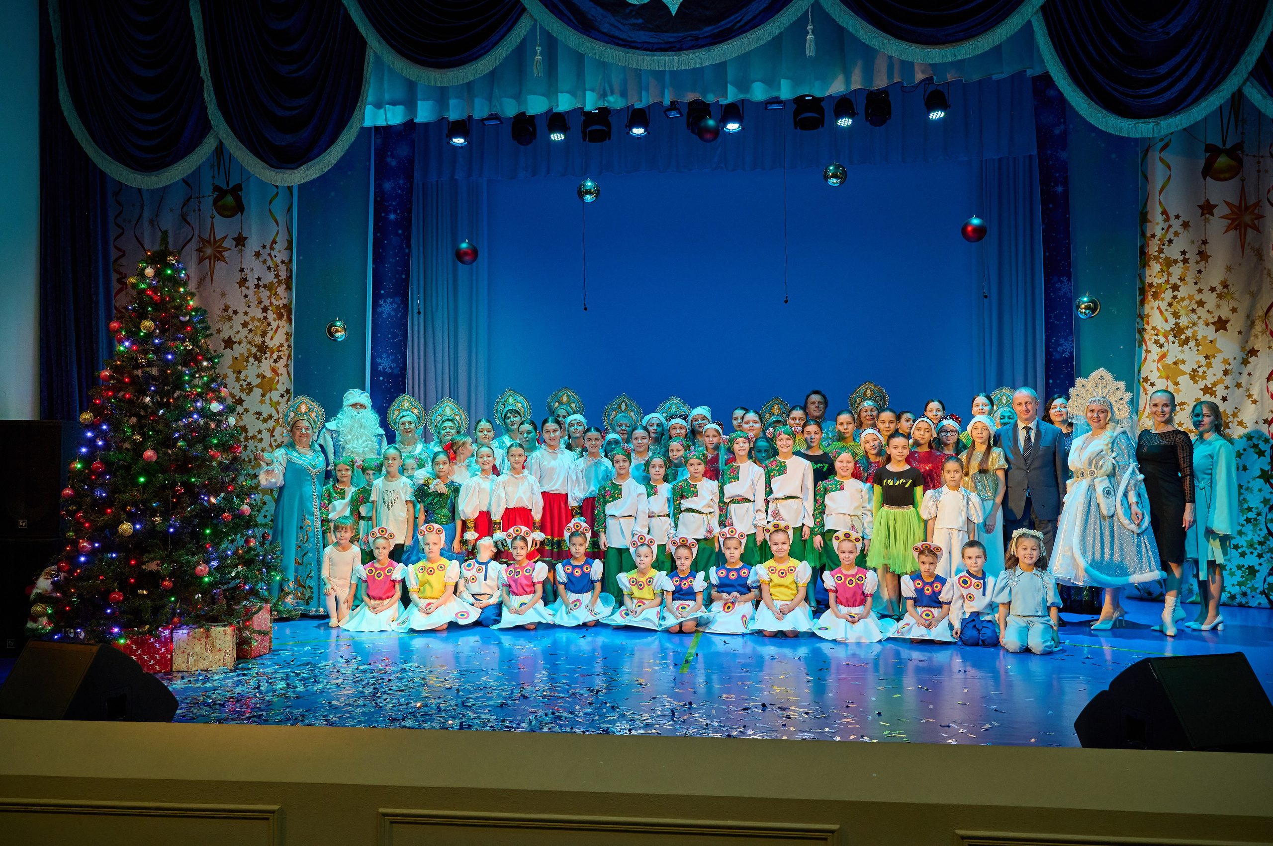 НГ концерт в Марьиной роще. Жизнь курорта Кабардинка в фотографиях