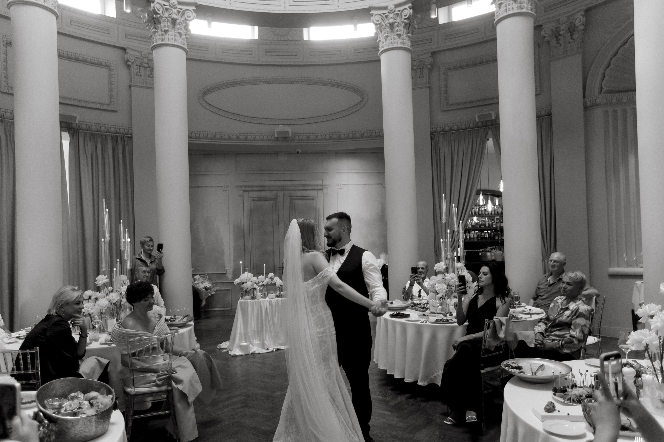 Артур и Елизавета. Бутик-отель «Pallasa». Фотограф Анна Лейман. Севастополь