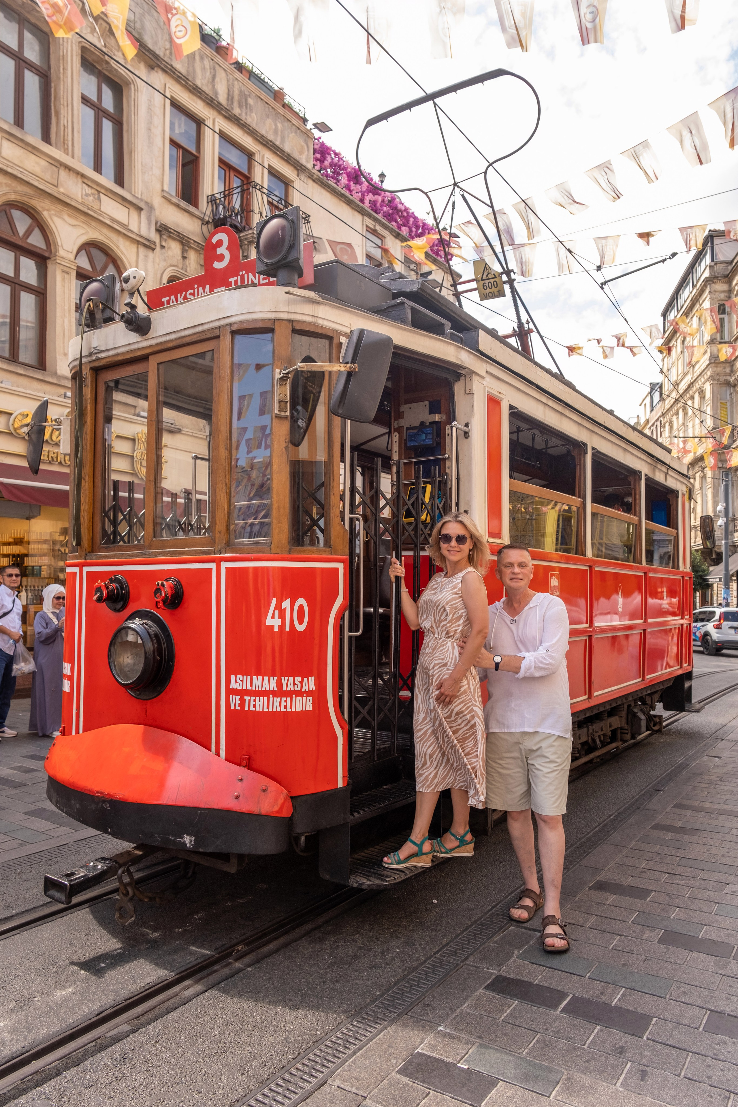 Стамбул — европейская сторона. Фото департамент круизного лайнера Астория Гранде