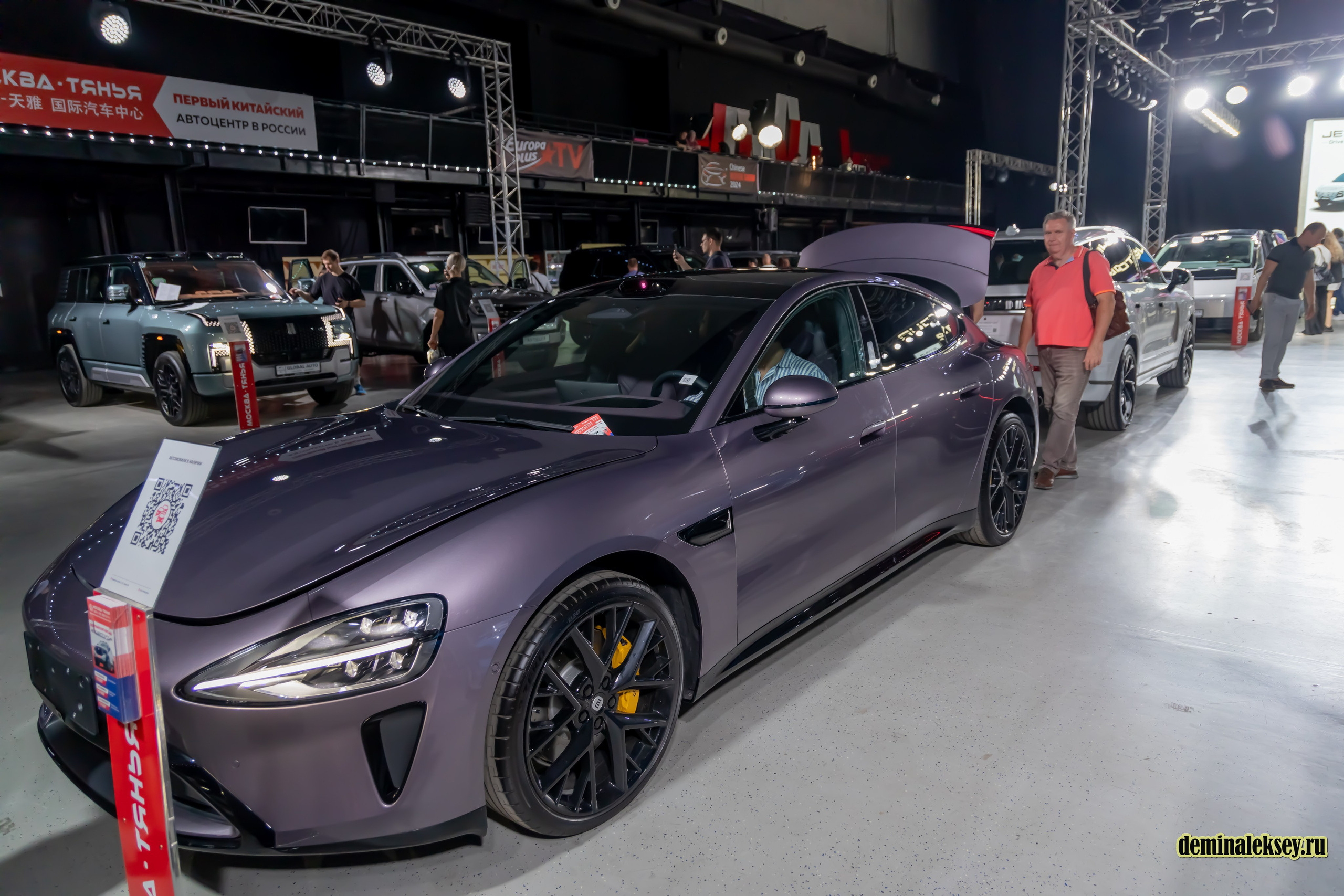 Chinese Motor Show 2024. Репортажный, семейный и студийный фотограф в Москве Демин Алексей