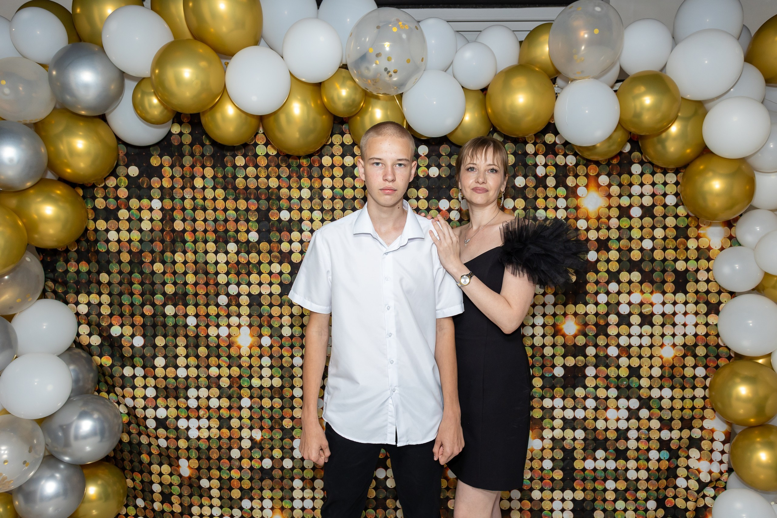 Вручение аттестата и выпускной вечер. Выпускные альбомы Майкоп, Краснодар Елена Золотарева